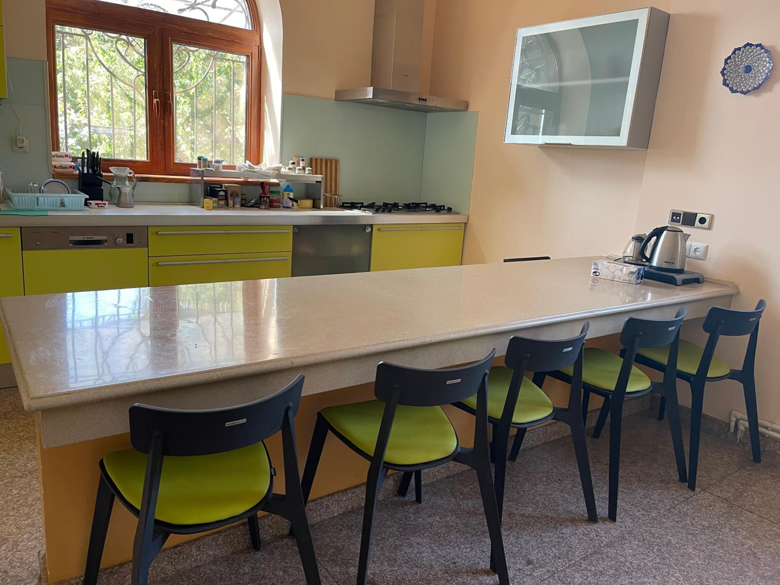 Vahagni guest house in Garni