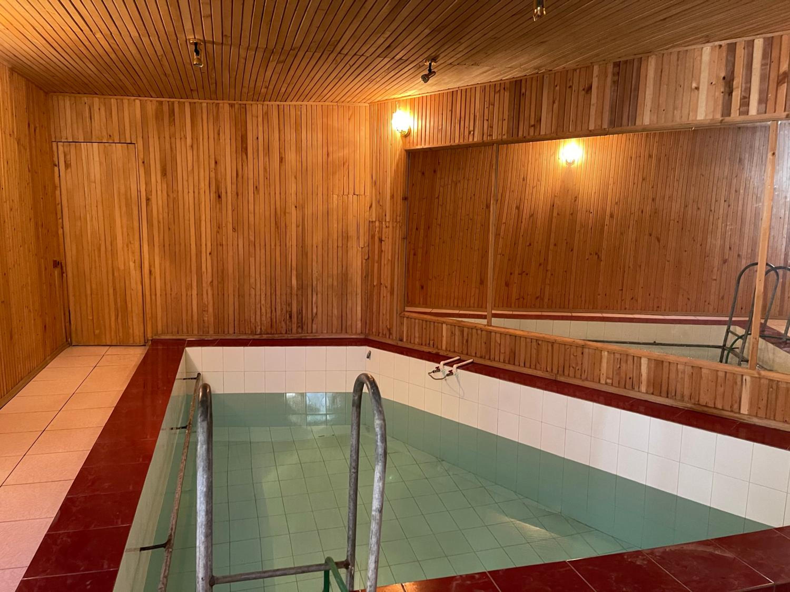 Vahagni guest house in Garni