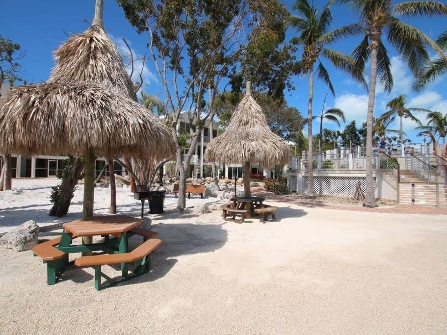 Mariners 212 Great Location with Marina Views