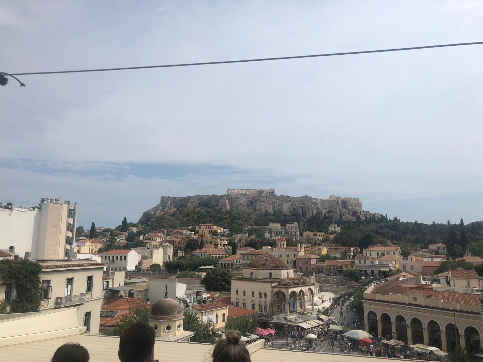 Acropoli Vibes At Kosmos Getaway