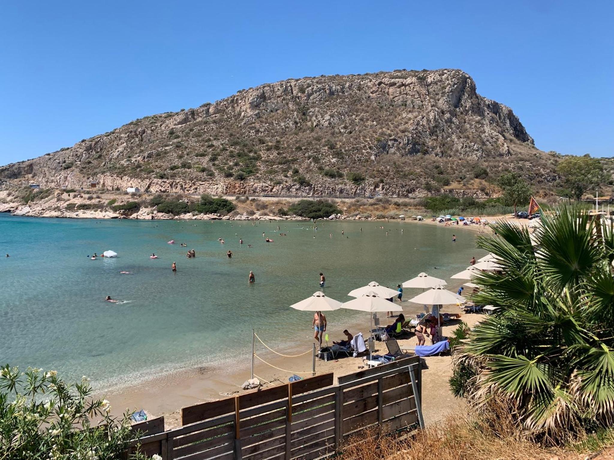Acropoli Vibes At Kosmos Getaway