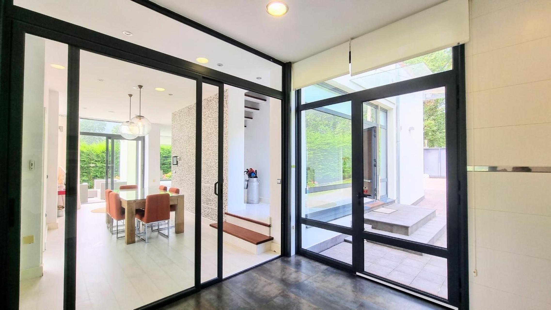 Villa Llanes Piscina Interior y Exterior – Talima