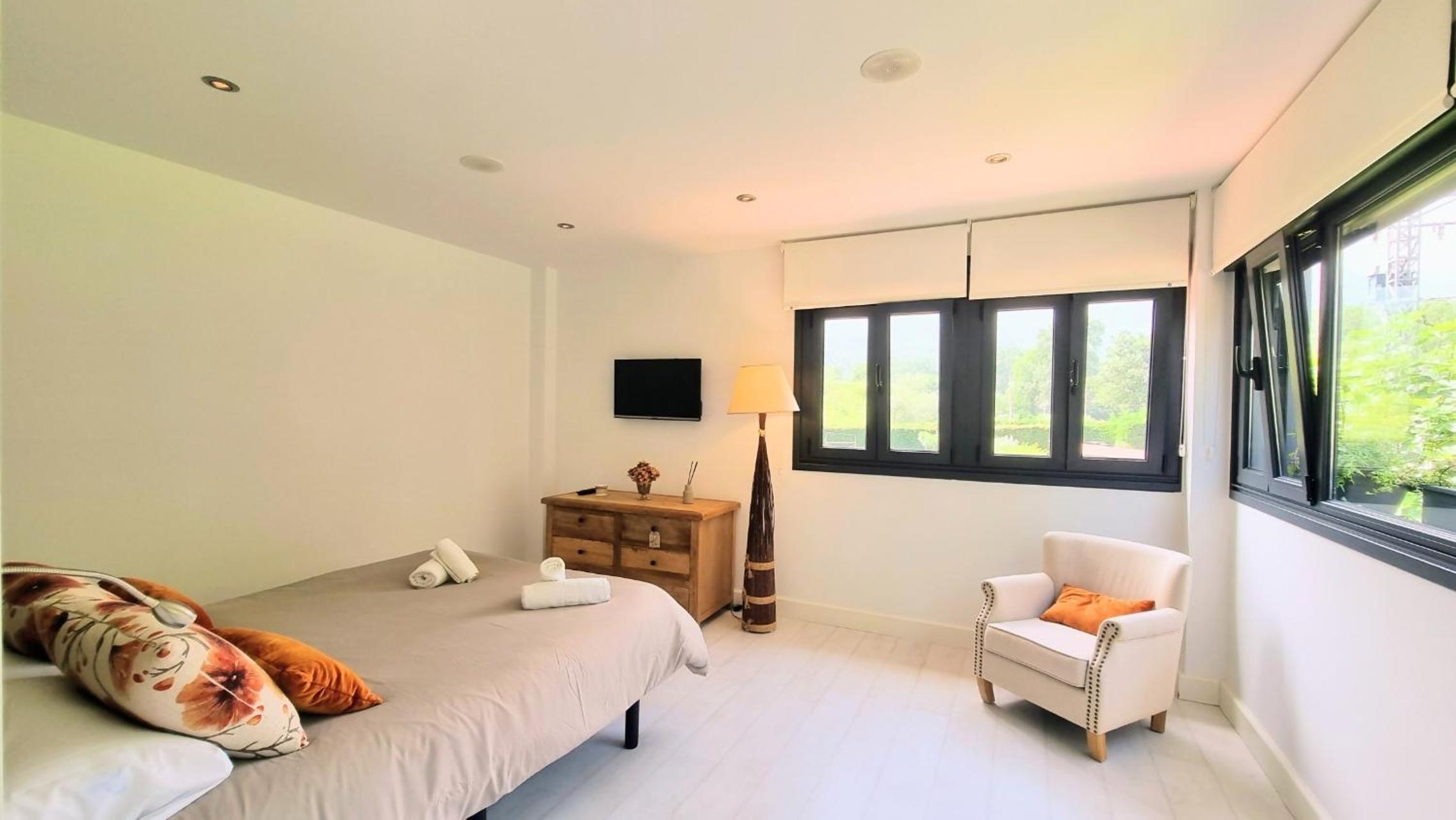 Villa Llanes Piscina Interior y Exterior – Talima