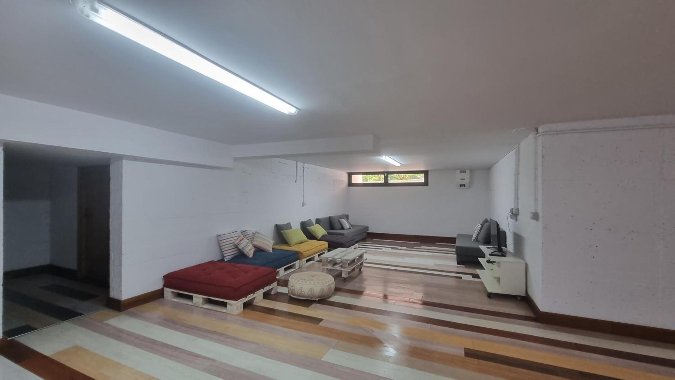 Villa Llanes Piscina Interior y Exterior – Talima