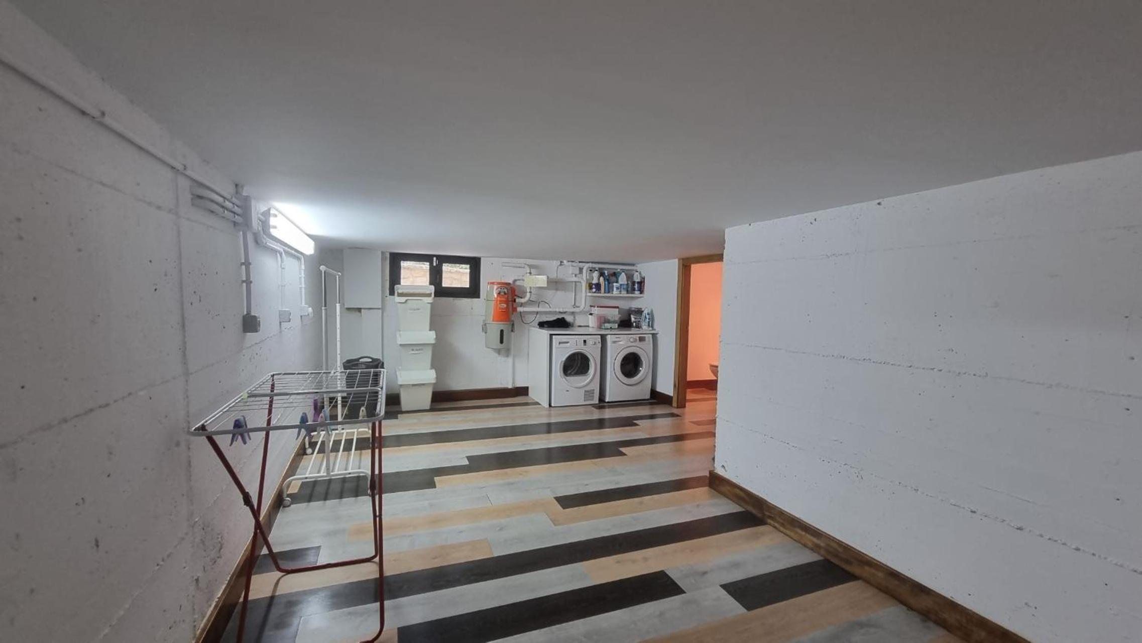 Villa Llanes Piscina Interior y Exterior – Talima