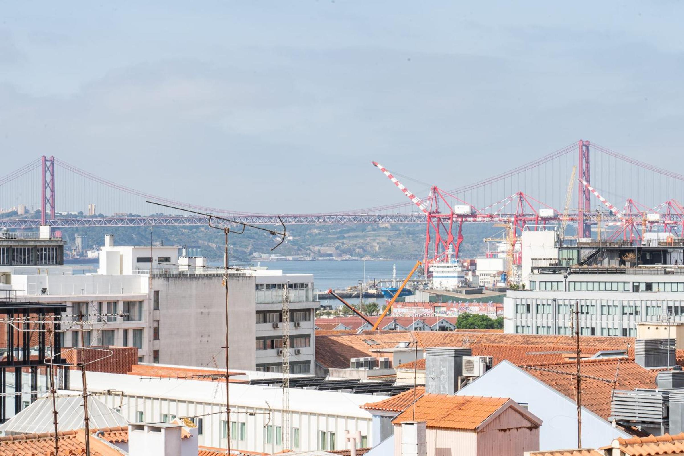 The Cordoeiros - Lisbon Apartments view 3