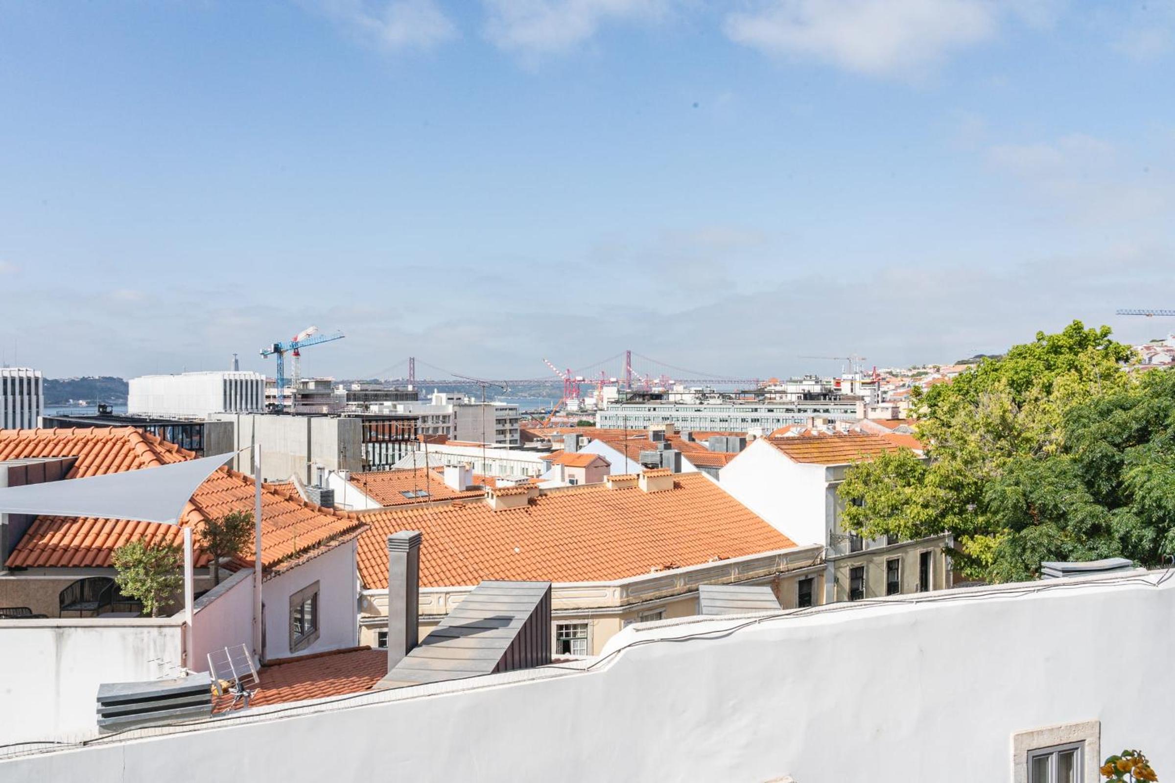 The Cordoeiros - Lisbon Apartments view 5