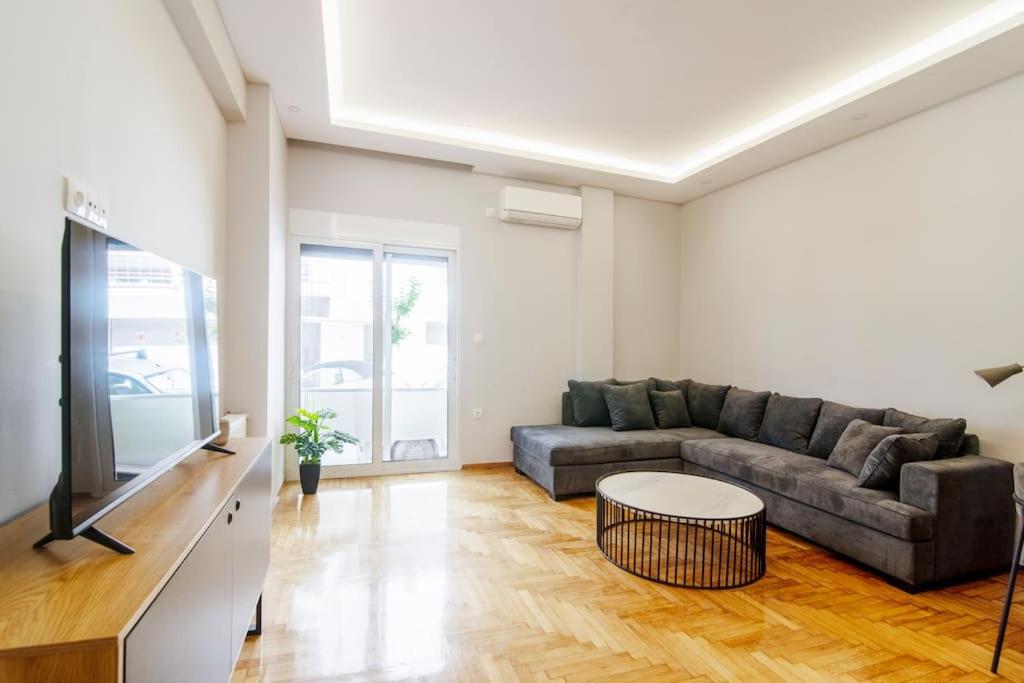 Modern Apart in Pagrati- Athens