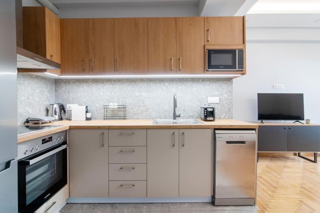 Modern Apart in Pagrati- Athens