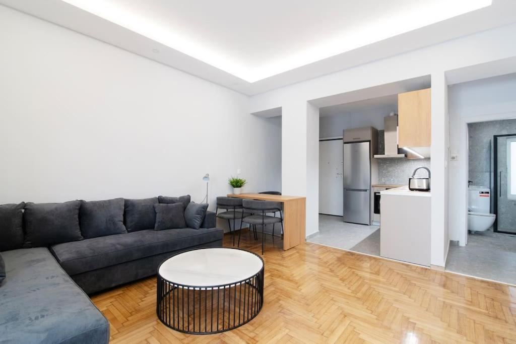 Modern Apart in Pagrati- Athens