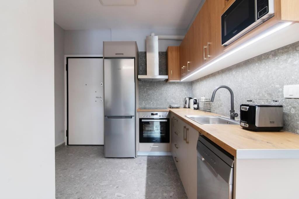 Modern Apart in Pagrati- Athens