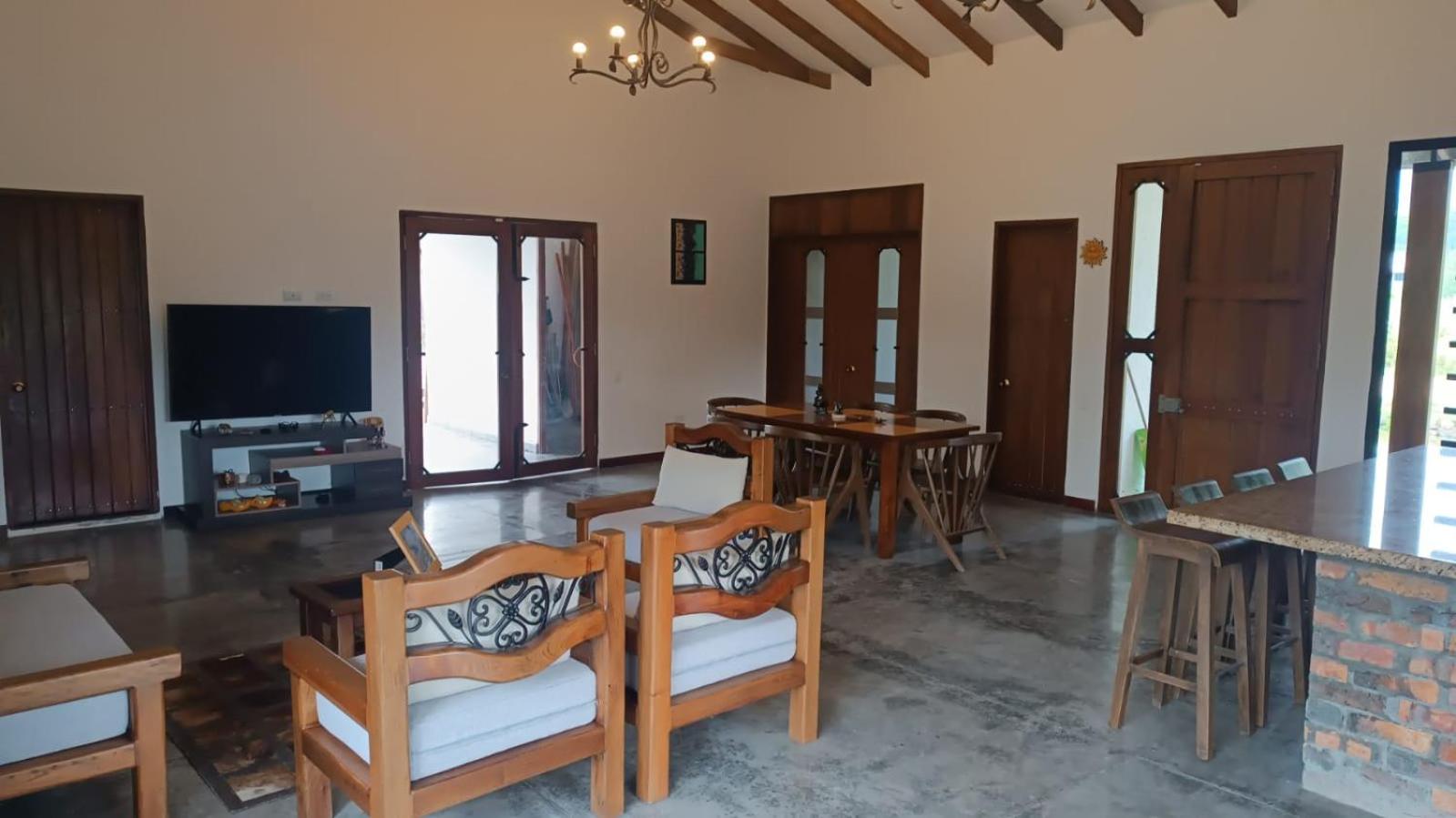 Hotel oBeja negra Muki