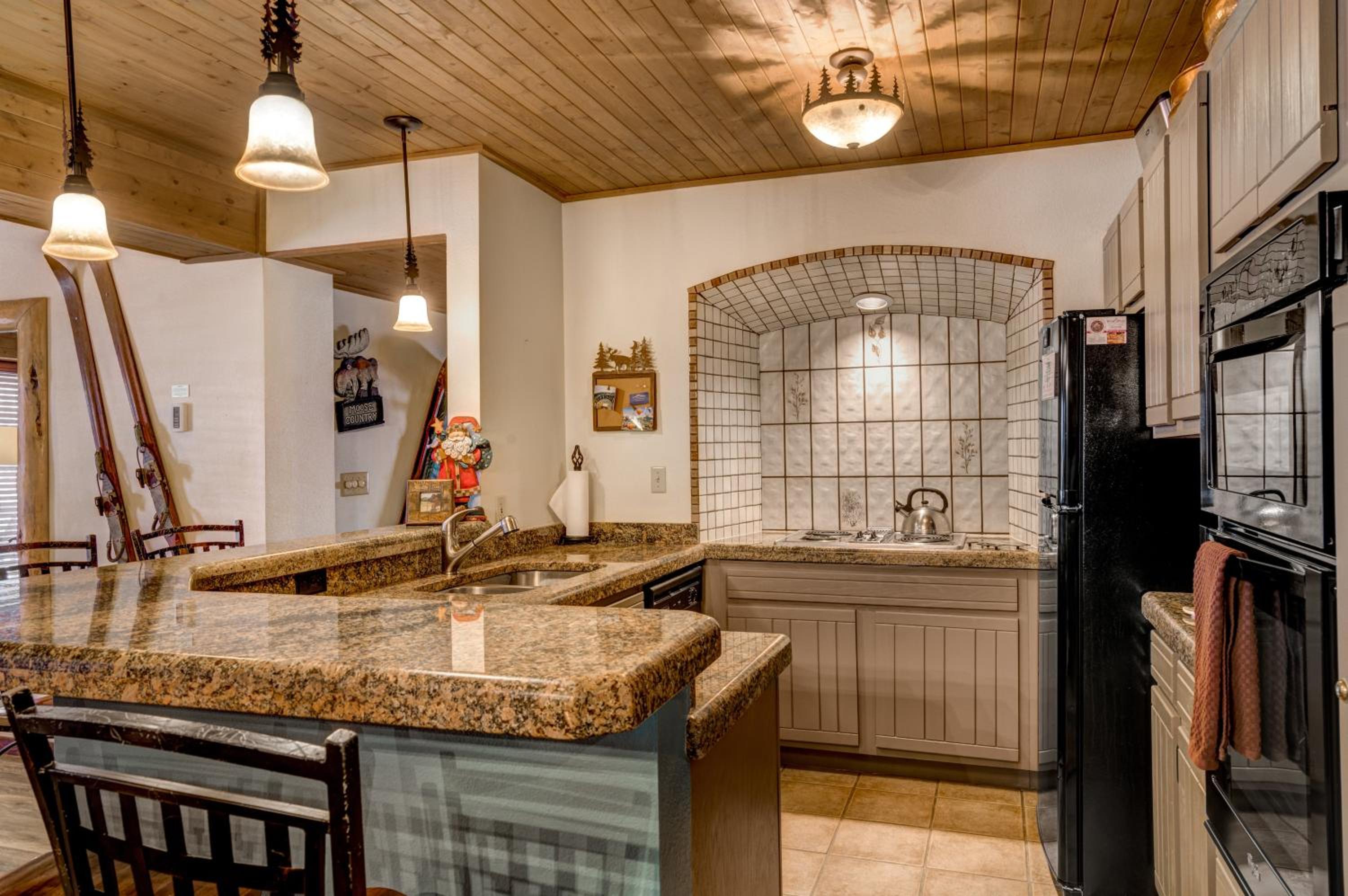 Outdoor Hot Tubs, Fire Pit, Next Door to Ski Area Summer Activities view 3