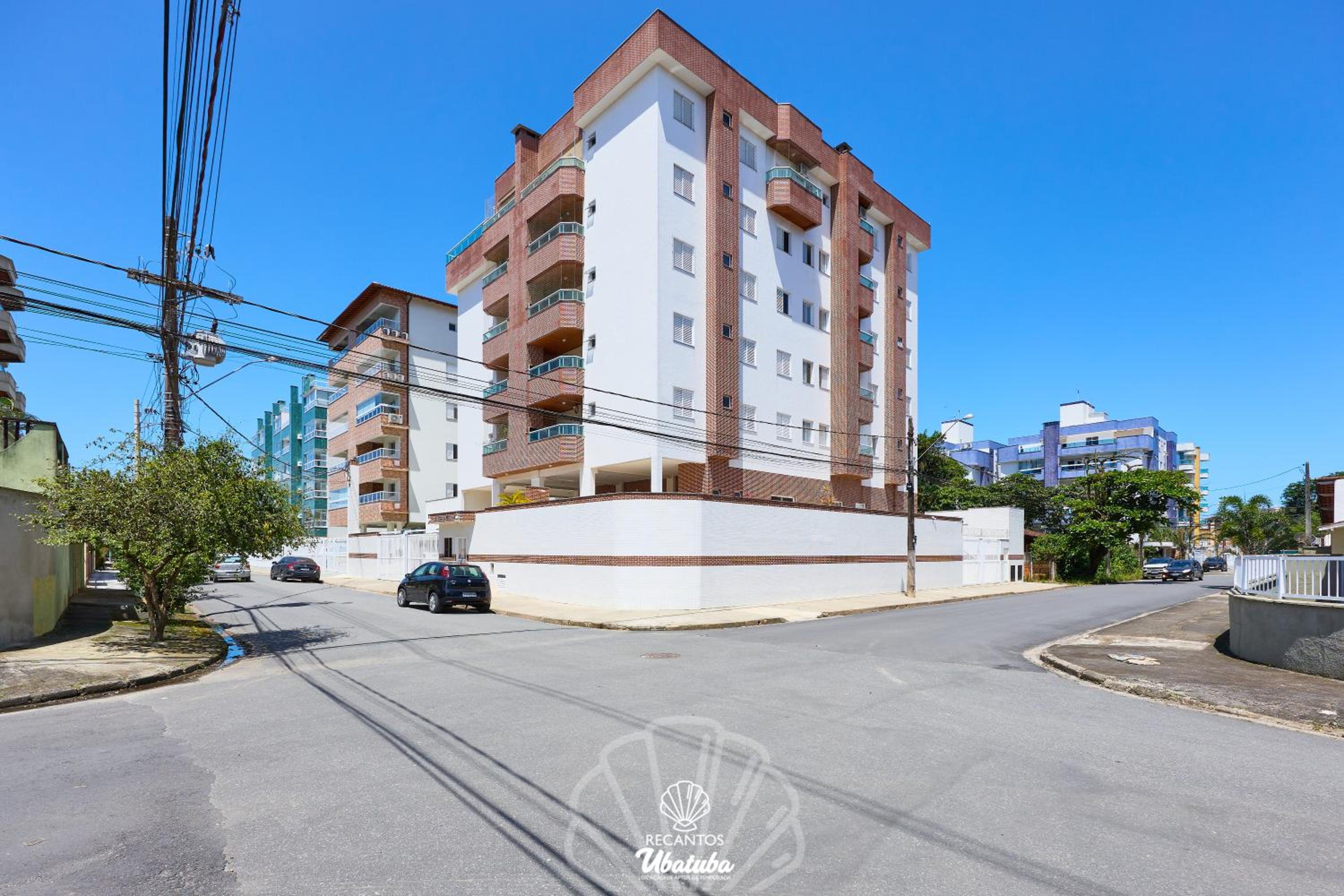 Apto CONFORTÁVEL, com churrasqueira, Ar Condicionado e piscina, no Itaguá em Ubatuba, RECANTO 26