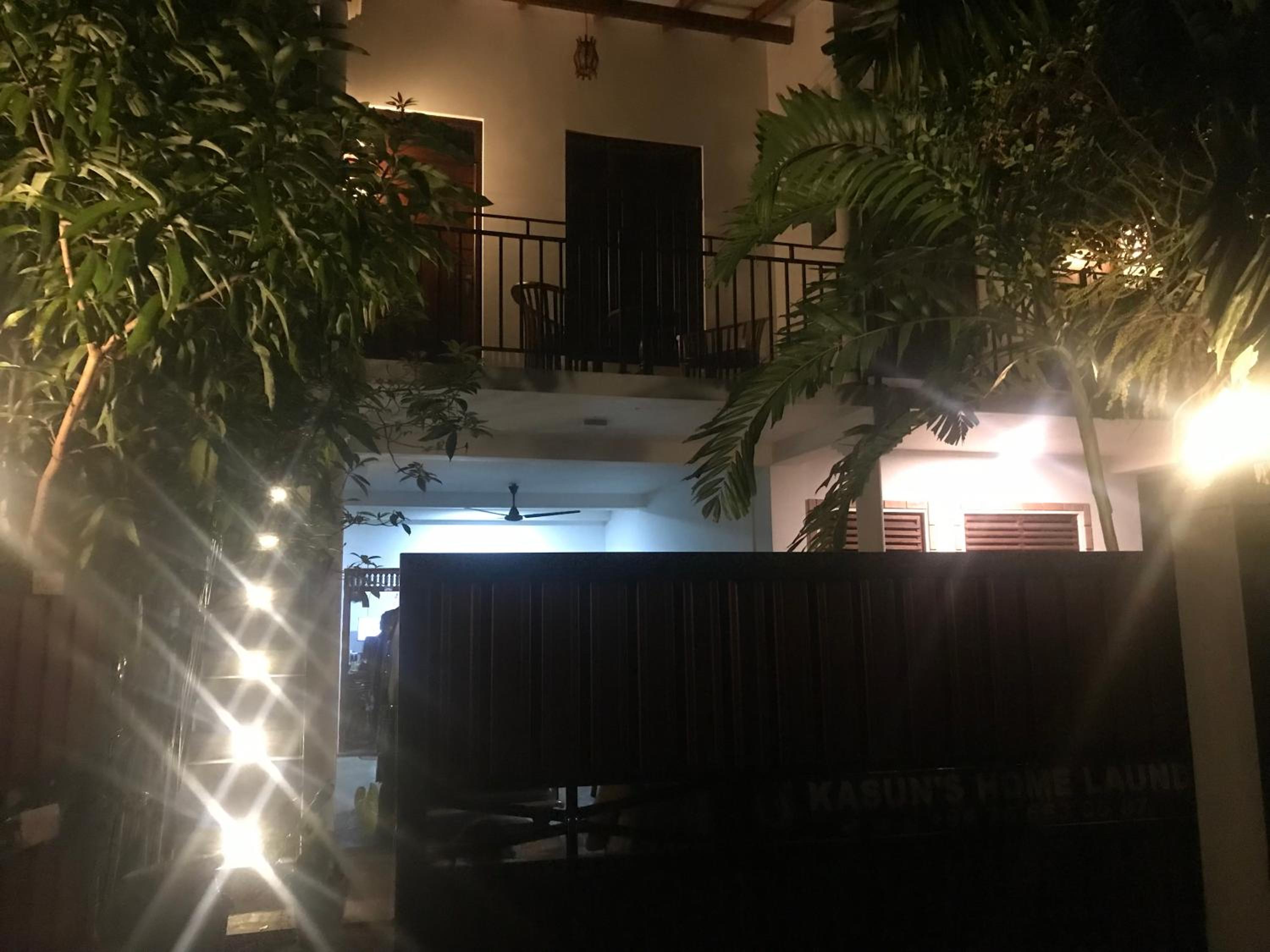 Flip Flop Inn Mirissa view 5