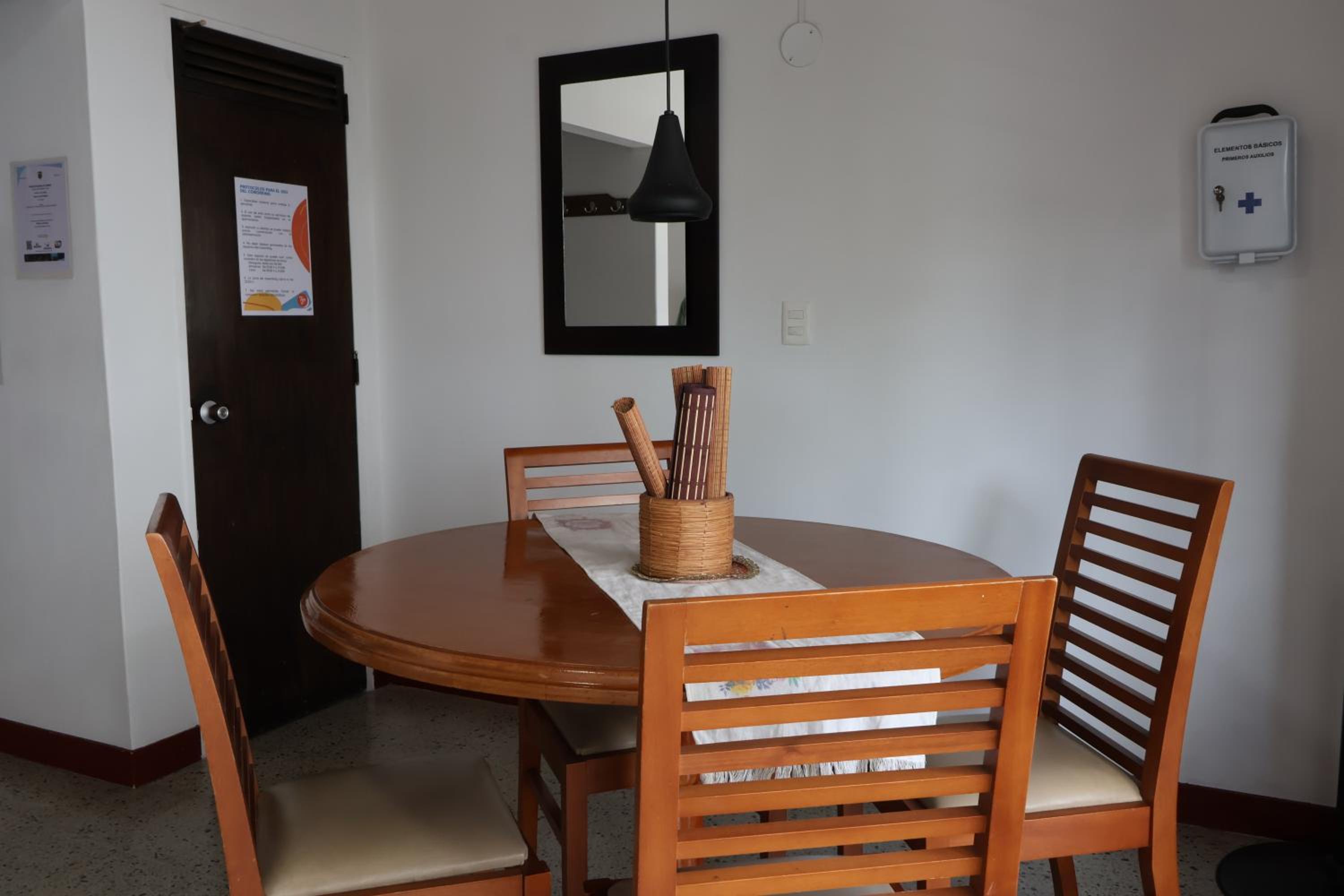 Living Poblado Manila 301 B Habitación Individual