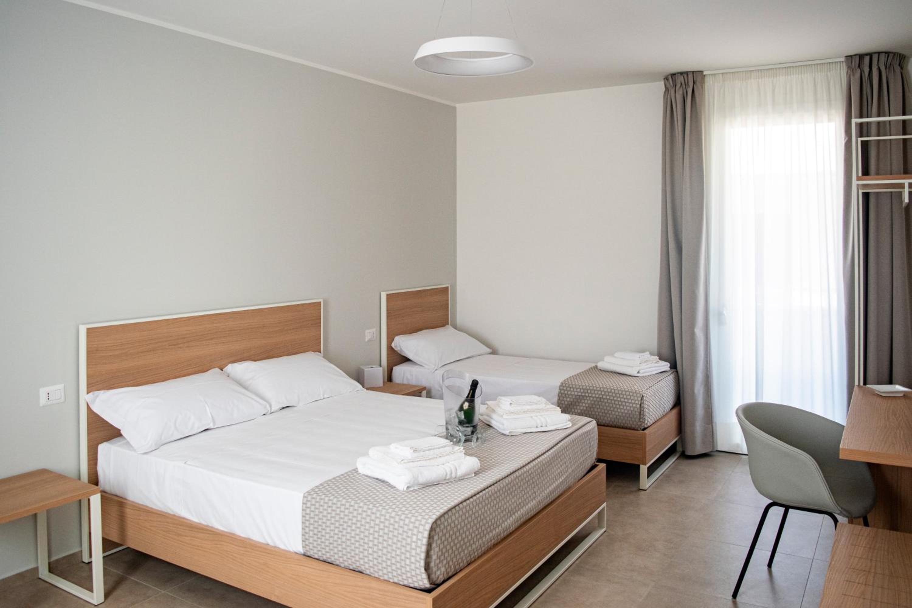 Ferrari Rooms & Apartments