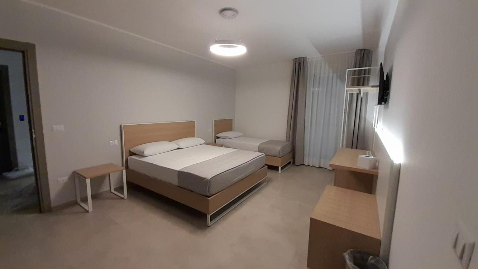 Ferrari Rooms & Apartments