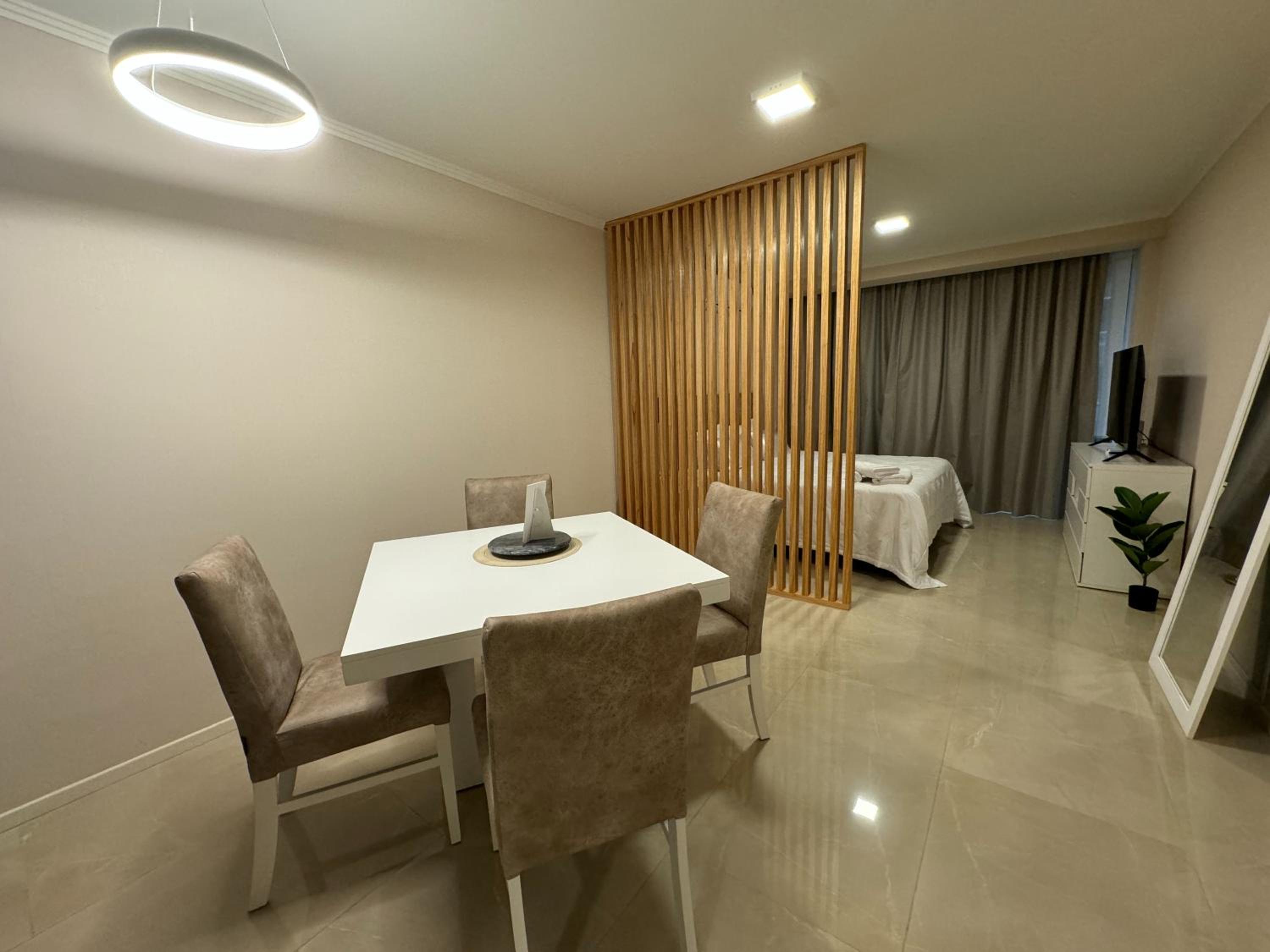 Estudio moderno exclusivo Deco Recoleta by Armani Casa