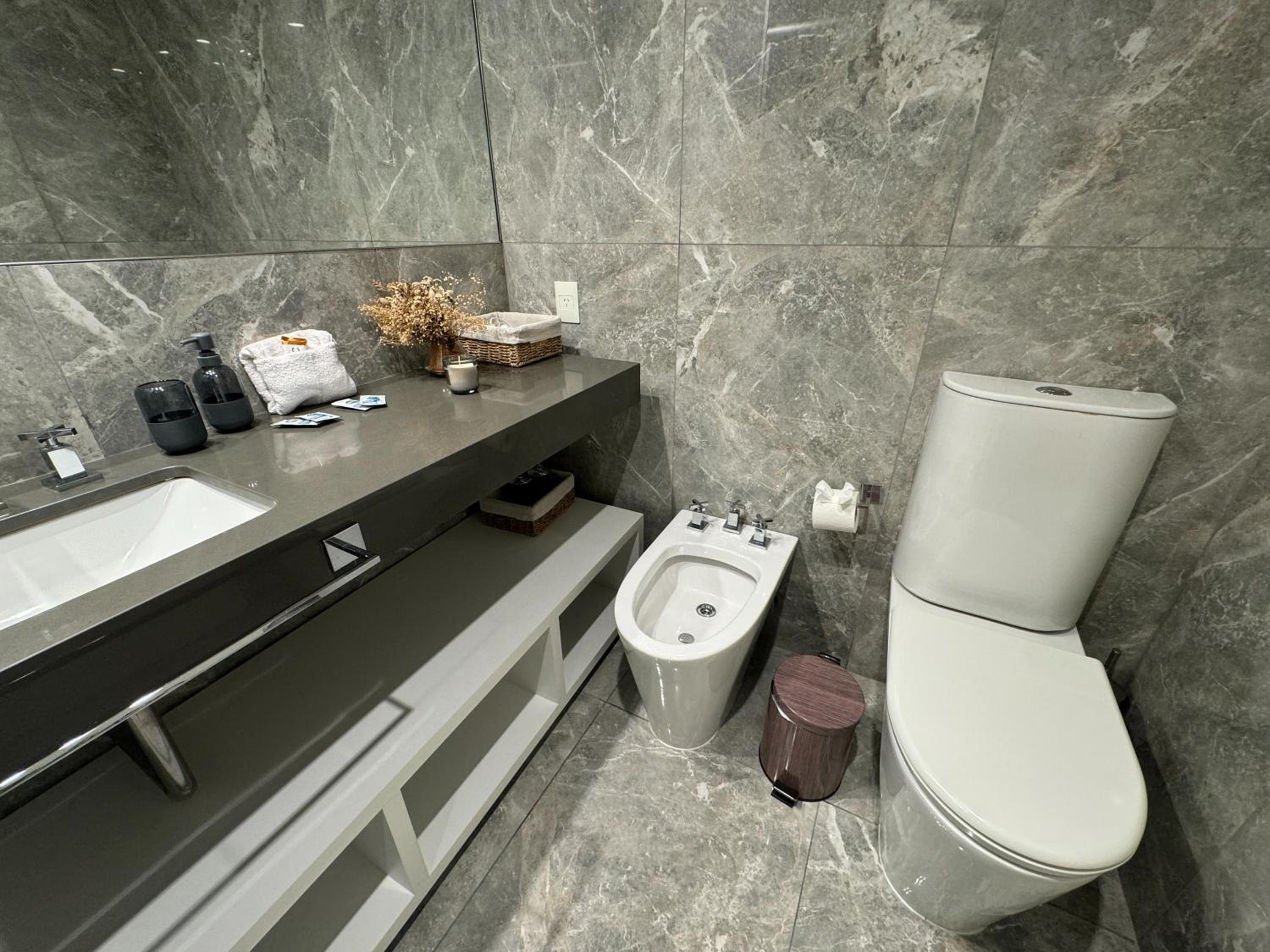Estudio moderno exclusivo Deco Recoleta by Armani Casa