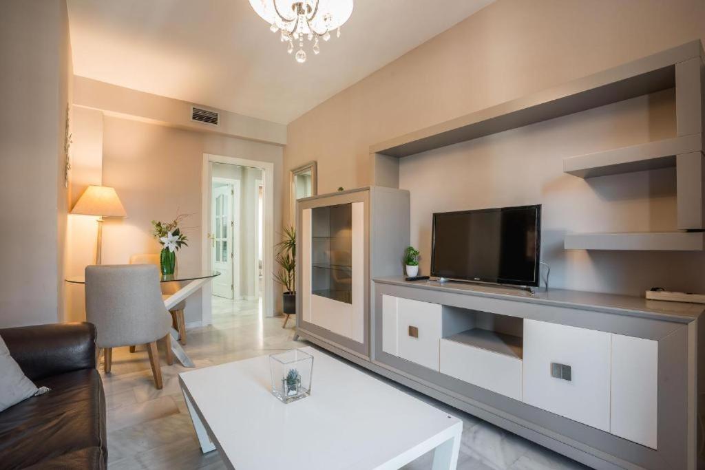 Apartamento céntrico frente Villa Oniria