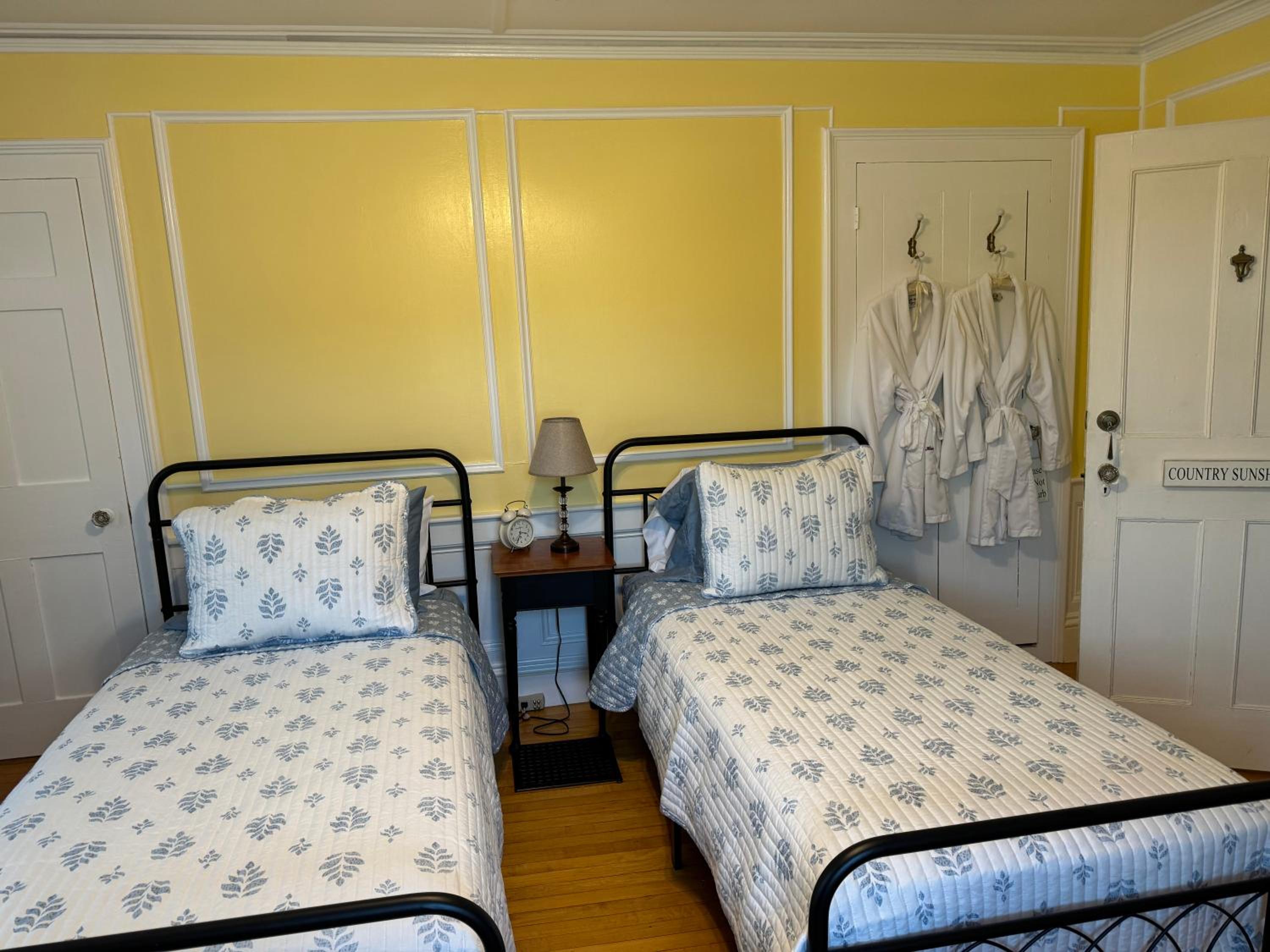 Harbour House Inn B&B