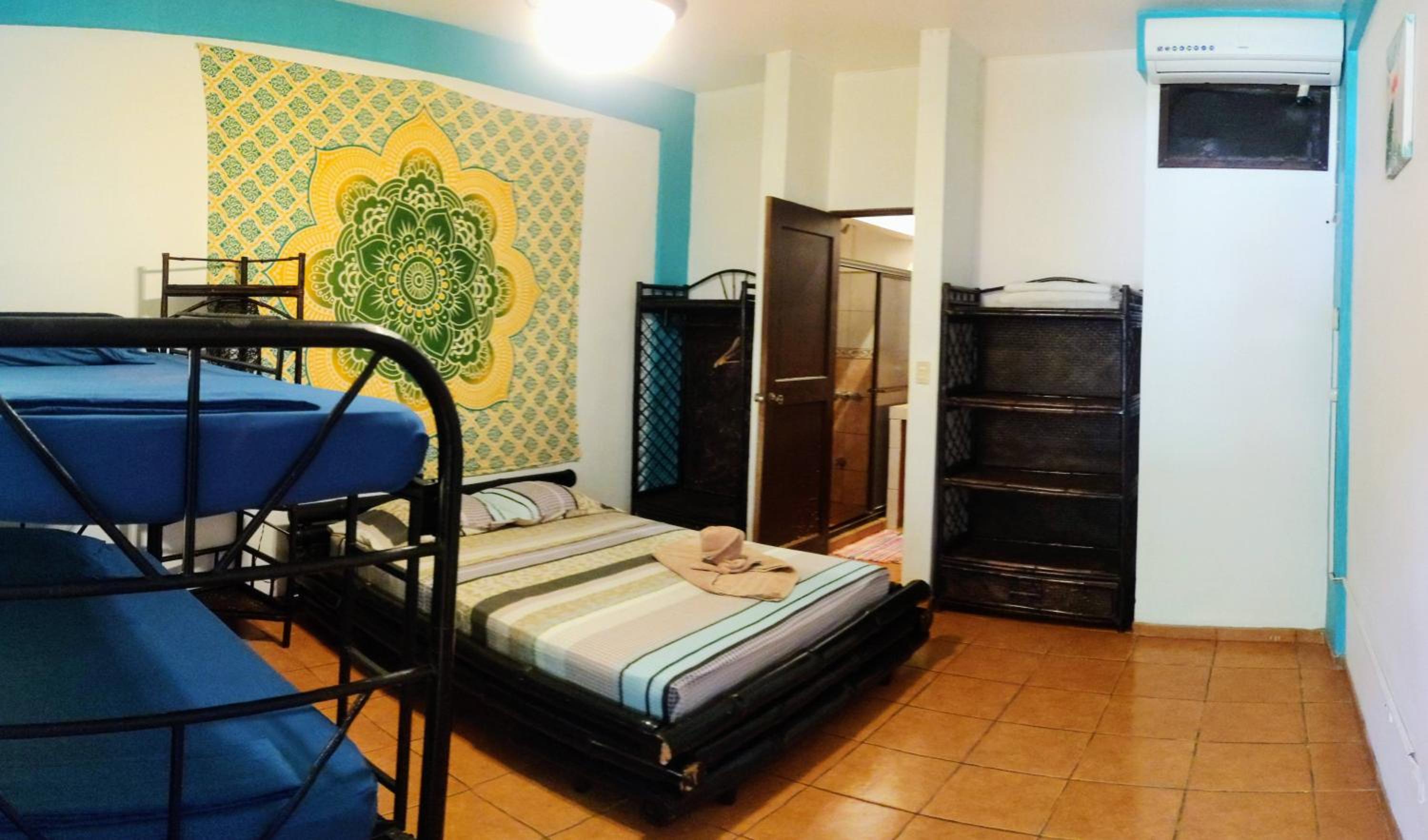 Cool Vibes Beach Hostel 34