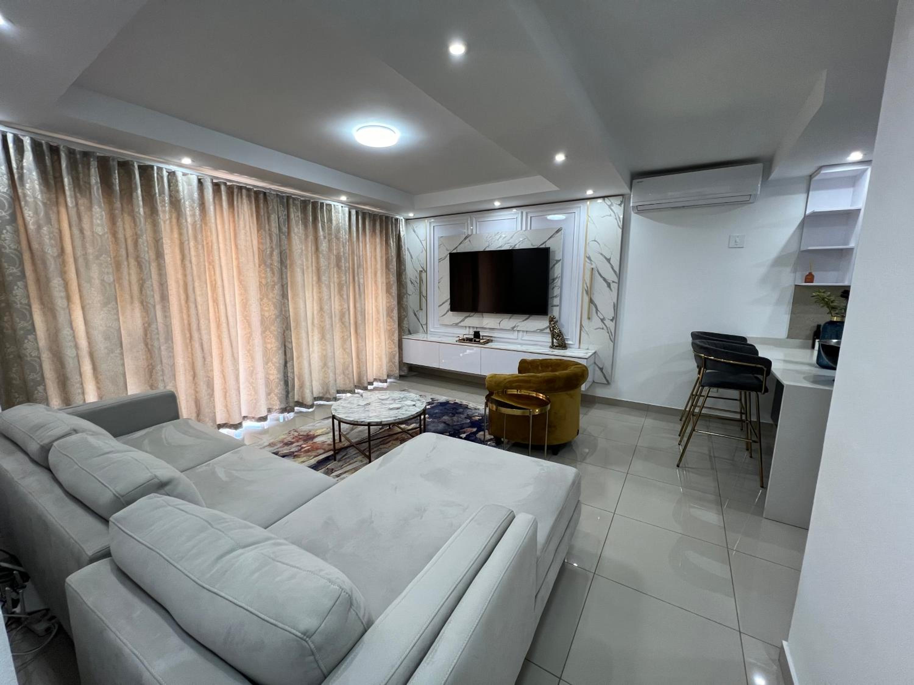 Shobalenku Opulent apartments