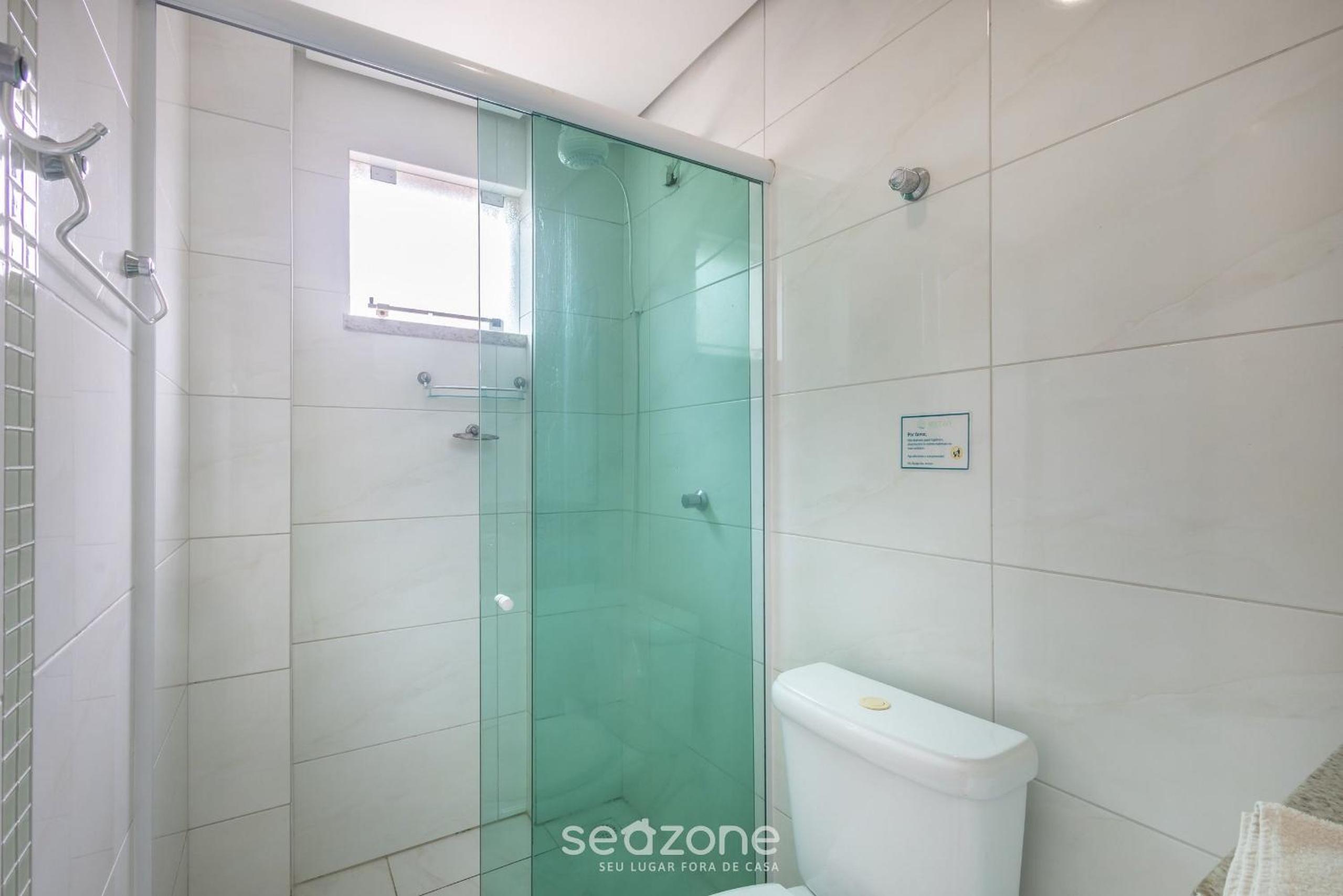 Apartamentos próximo a Praia de Bombas - ARZ