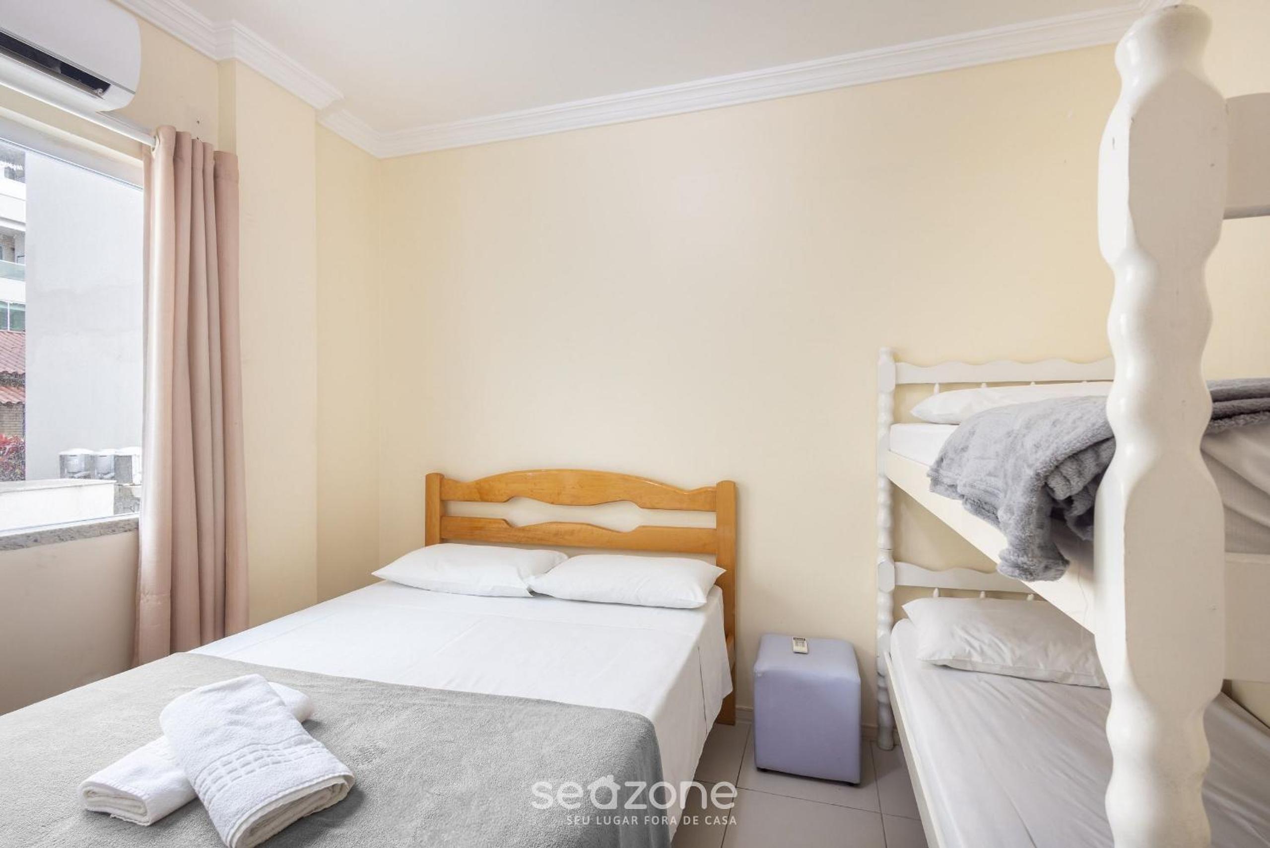 Apartamentos próximo a Praia de Bombas - ARZ
