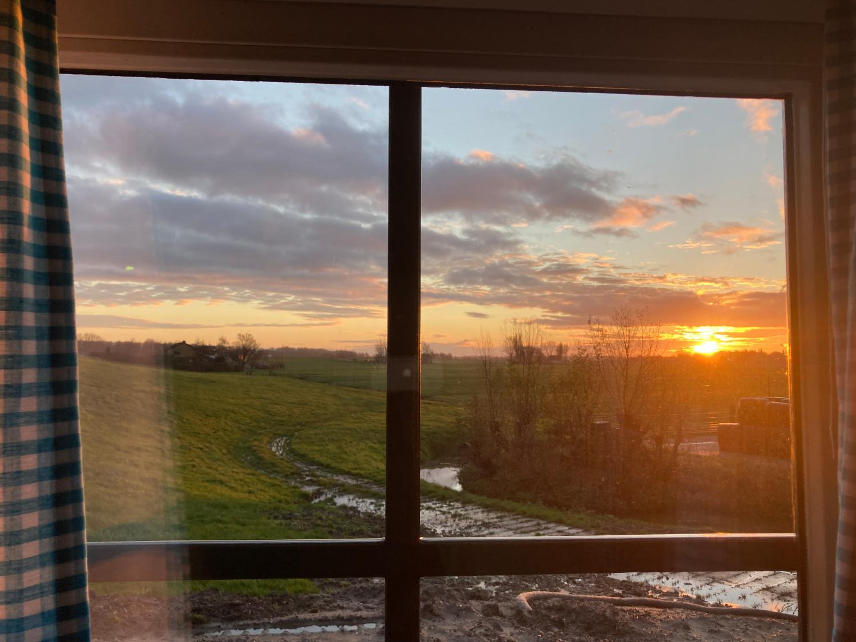 Hooiberghut op boerderij view 3