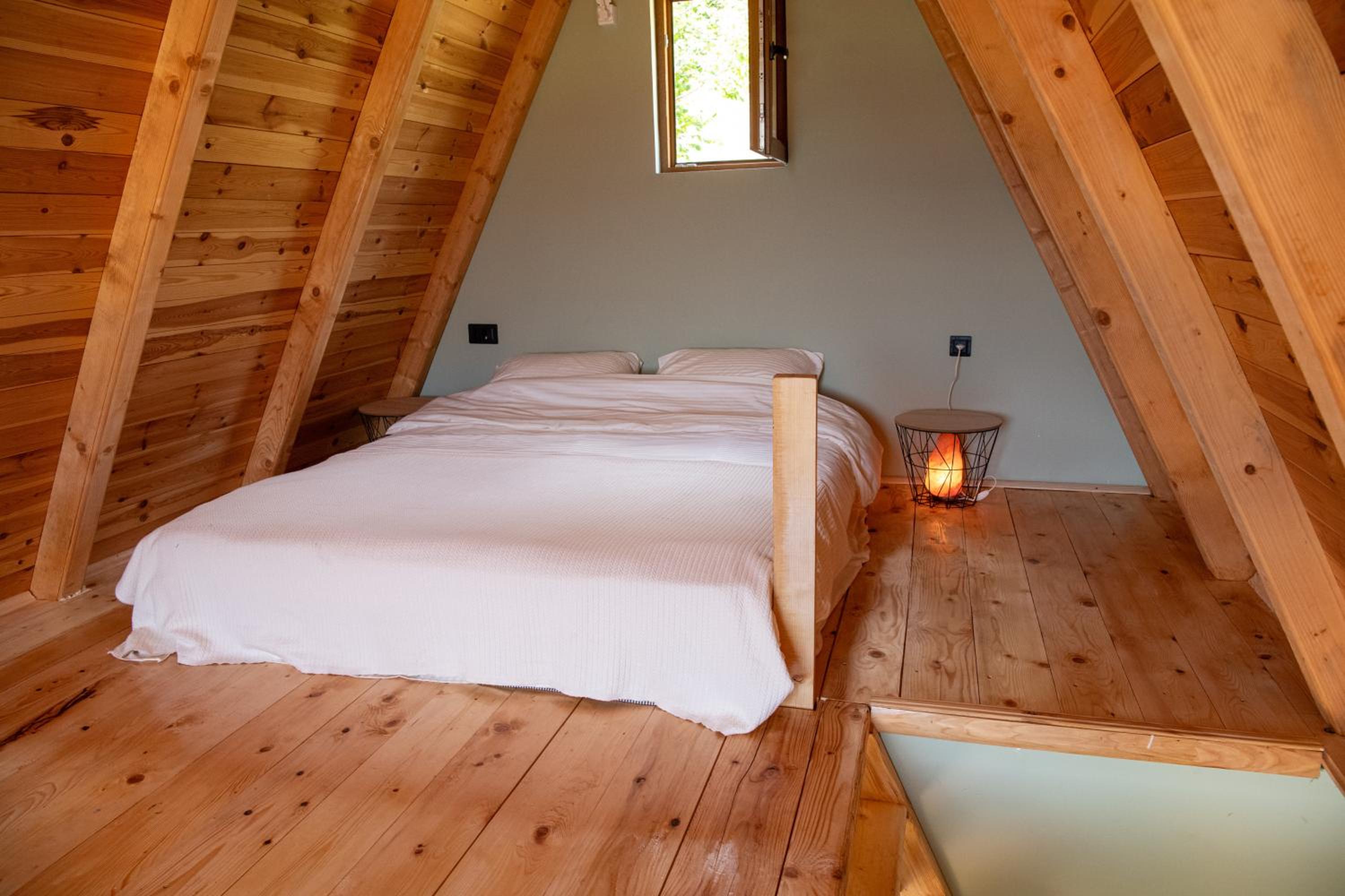 Viewpoint cottage Poscenje view 5