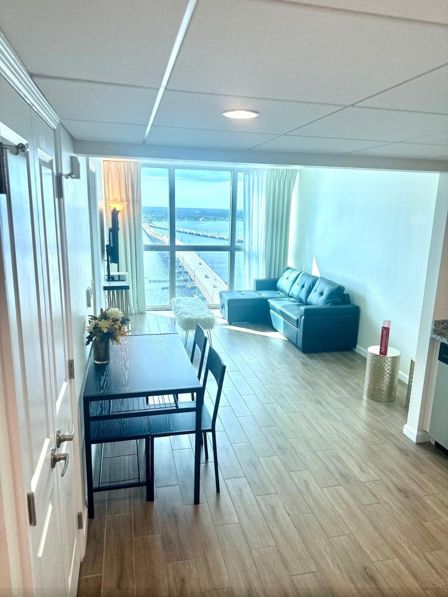 Fort Myers Vacations - Luxe Penthouse Waterfront Loft - Property Image 18
