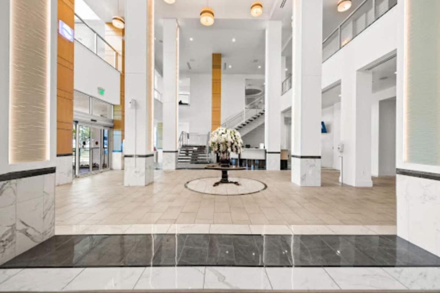 Fort Myers Vacations - Luxe Penthouse Waterfront Loft - Property Image 6