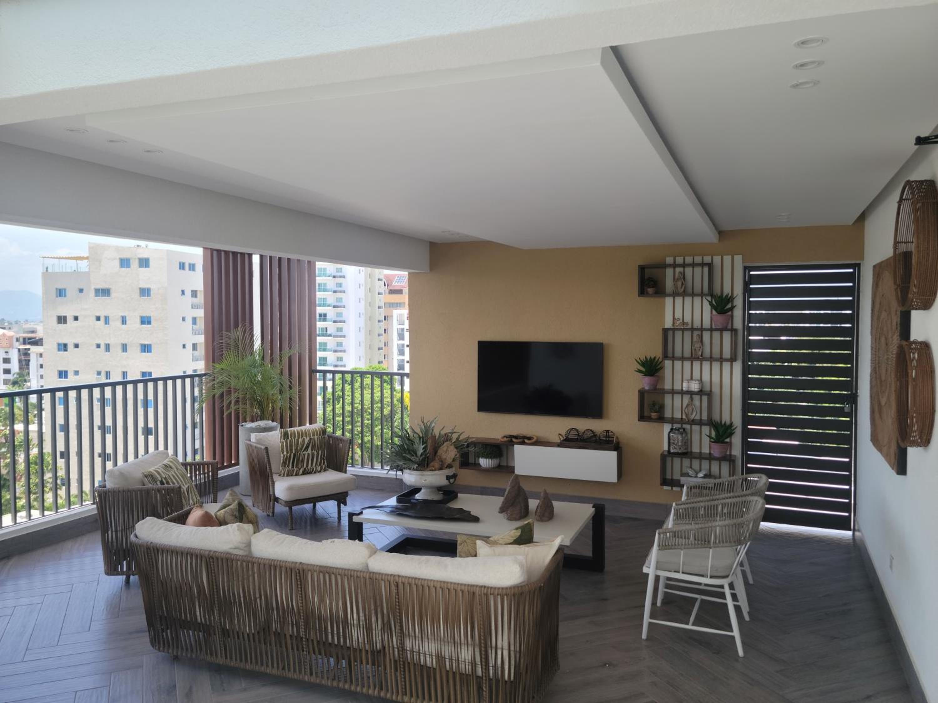 Luxury Apartment Downtown