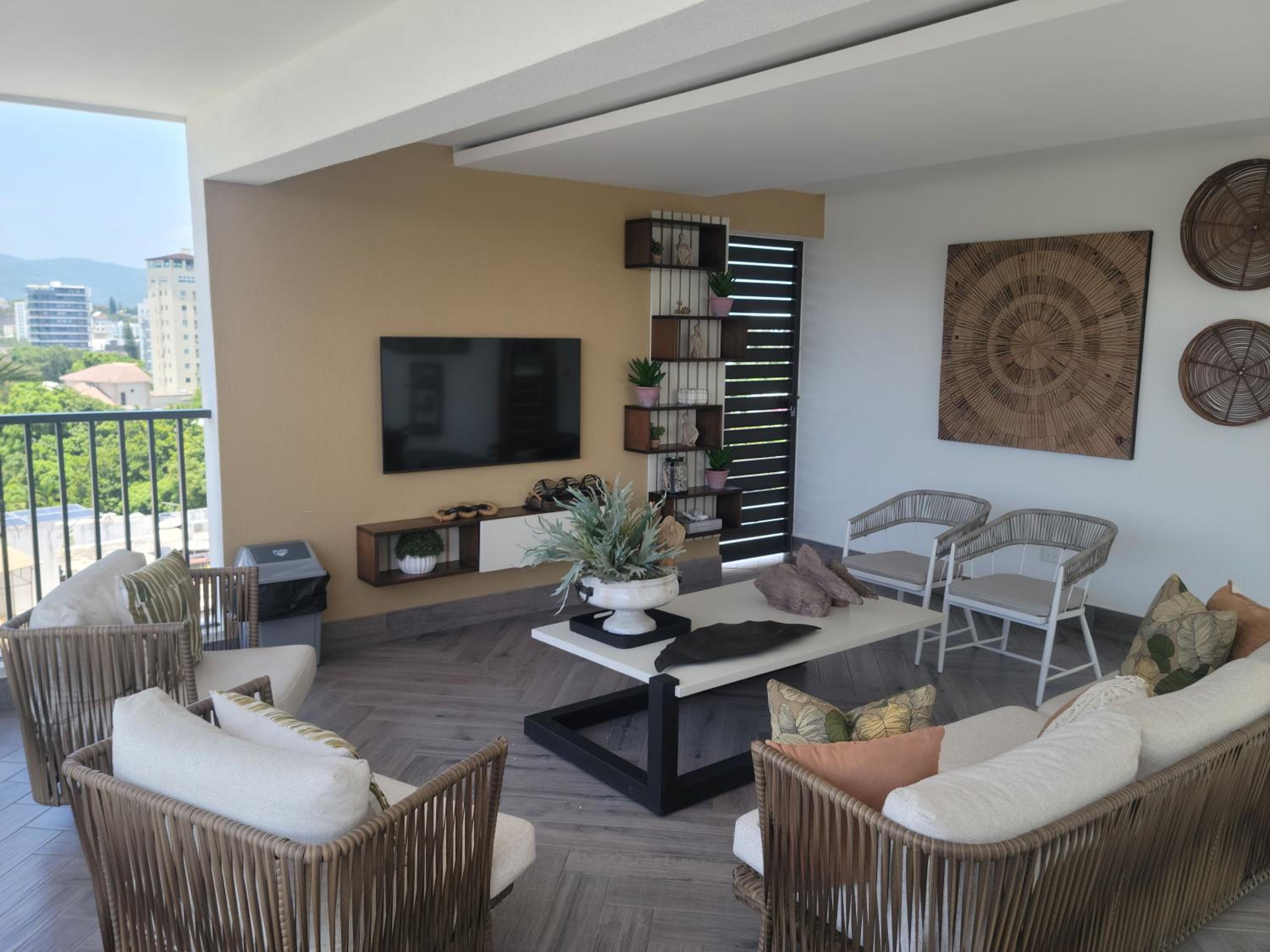Luxury Apartment Downtown