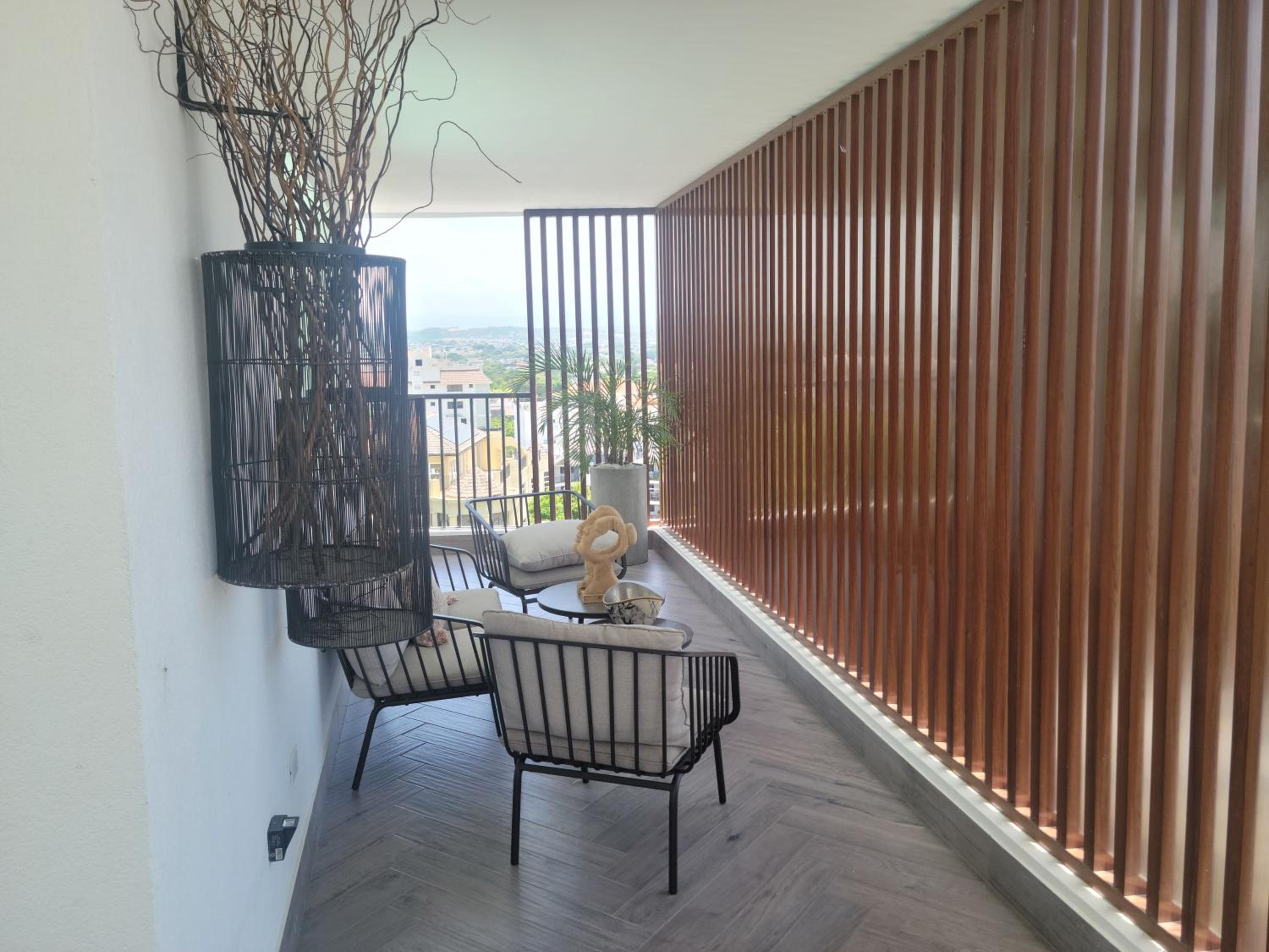 Luxury Apartment Downtown