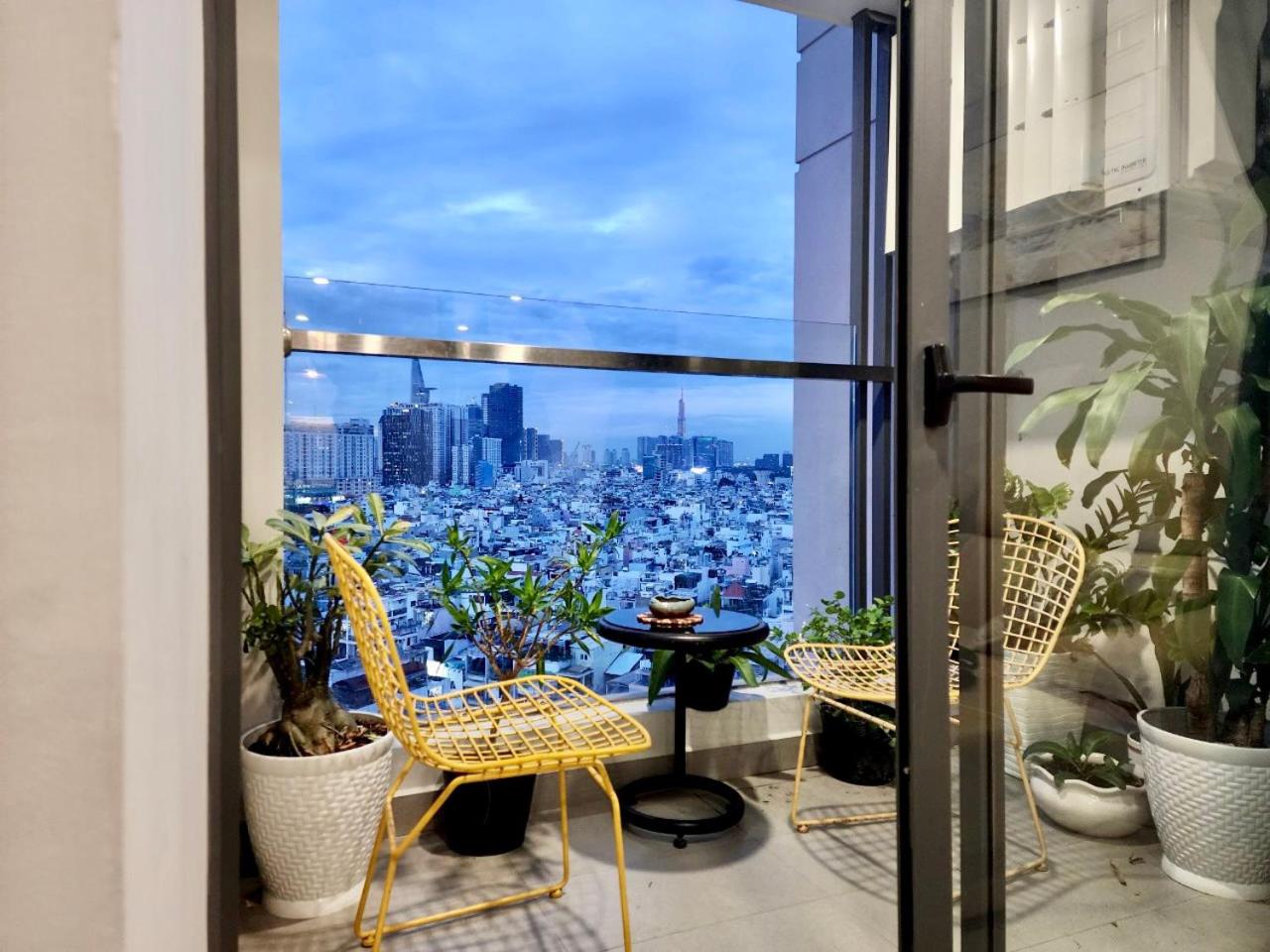 TRIOSTAY VINH HOI APARTMENT - Elegant Near City Highlights!
