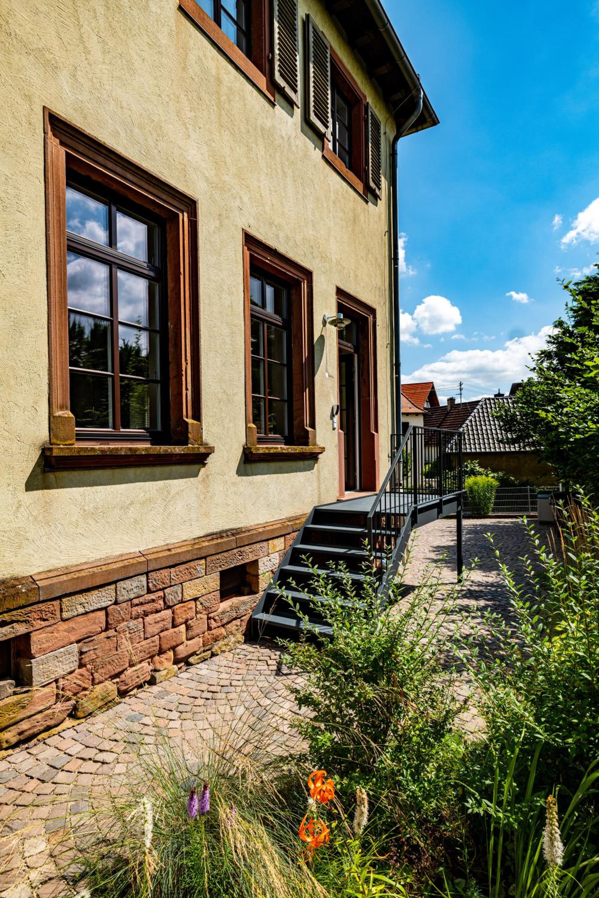 Große Pause Altes Schulhaus Schweigen