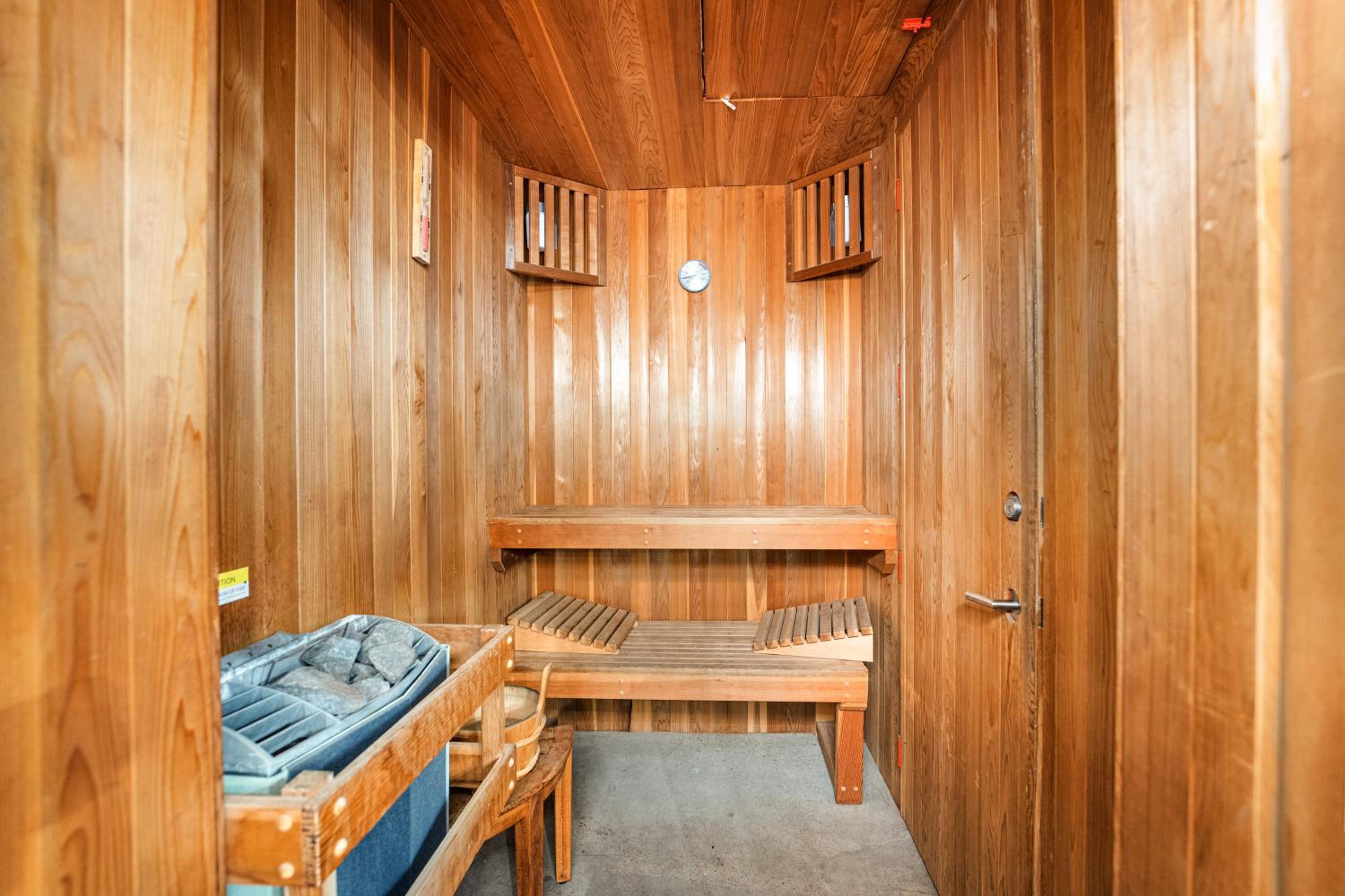 Architectural Masterpiece With Panoramic Views