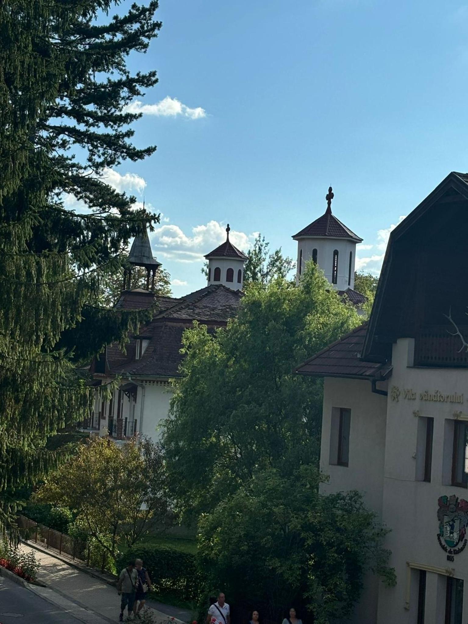 Hotel Harmony Rooms - Image 1