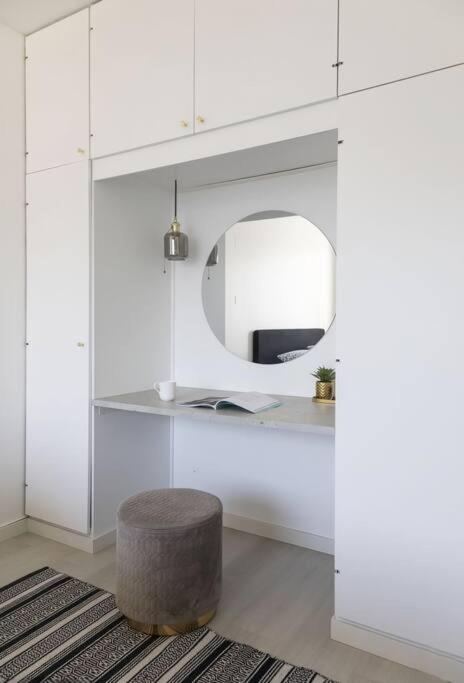 Modern two bedroom apartment near Sello, free parking