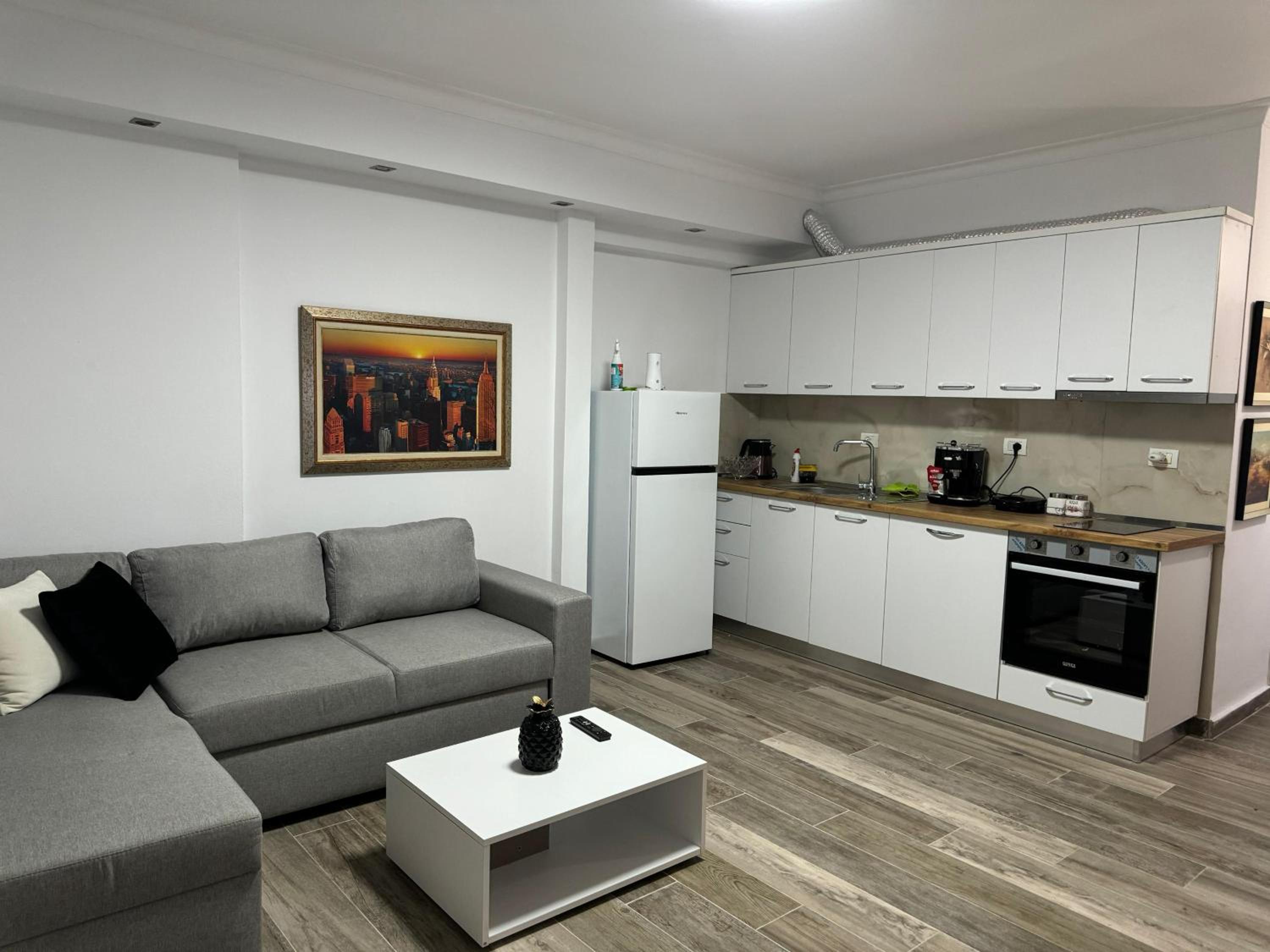 Seaside Aaron Apartment