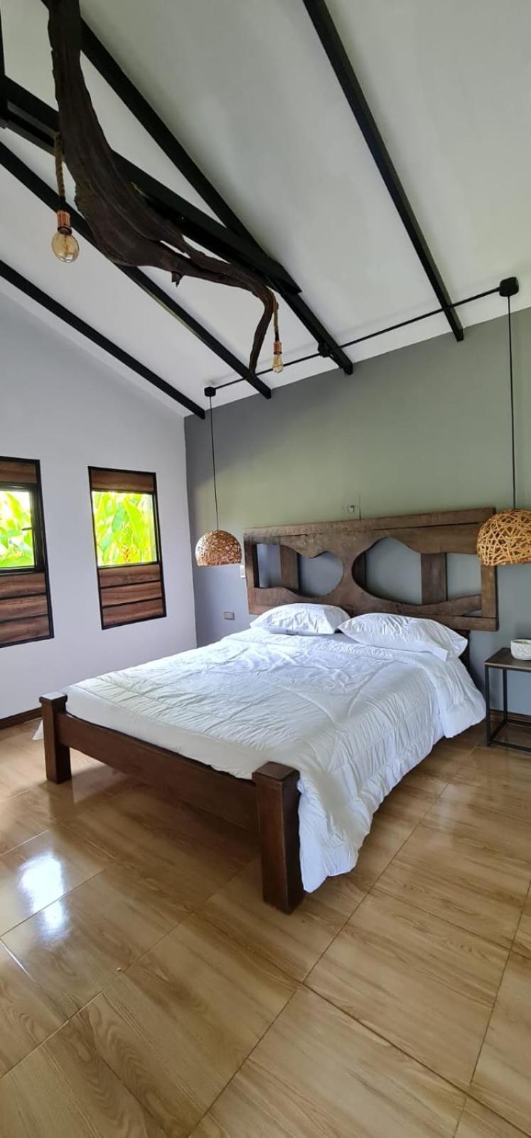 Hotel oBeja negra Muki