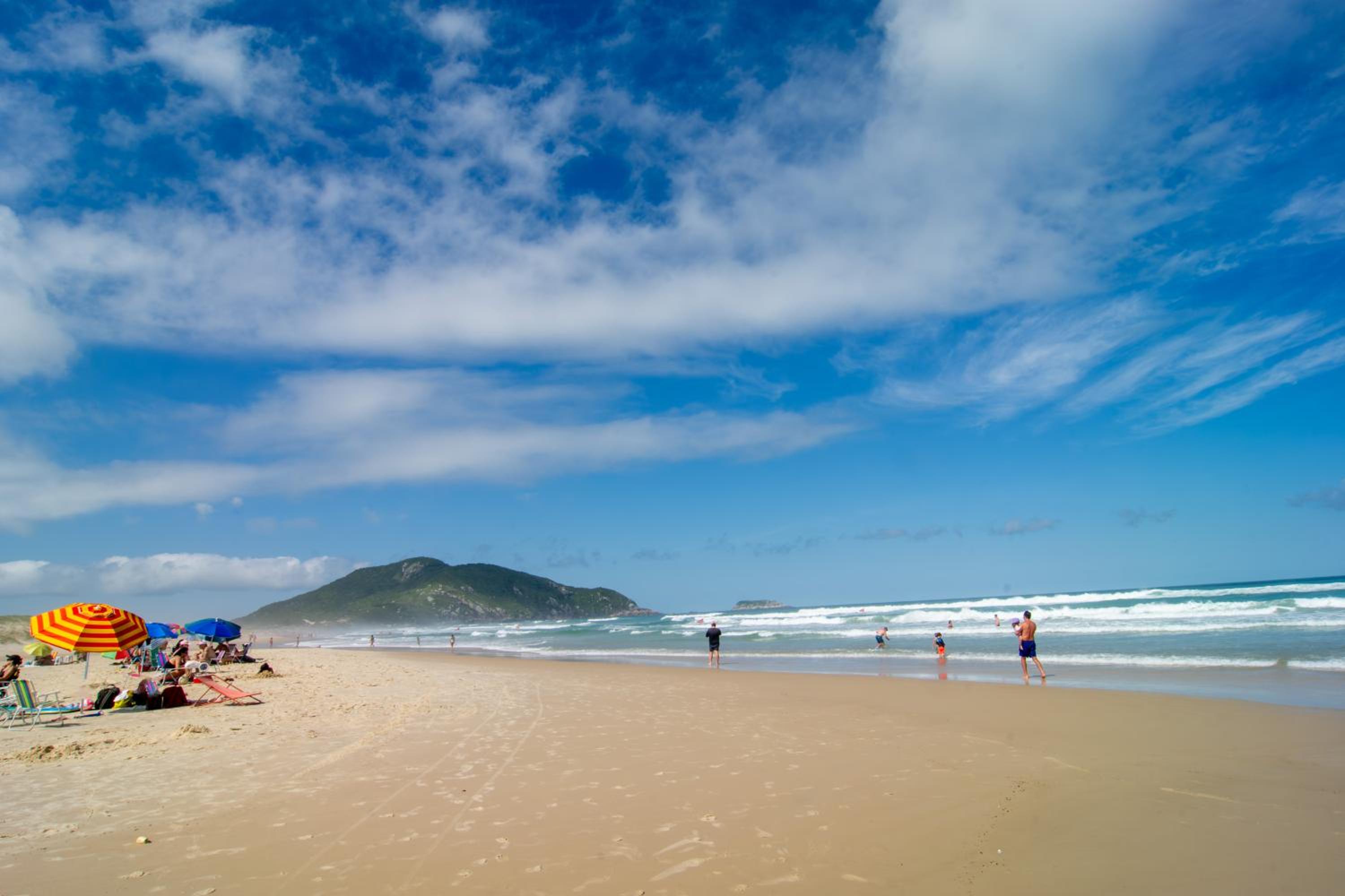 Casa Praiana poucos passos do Mar, Santinho AB9757