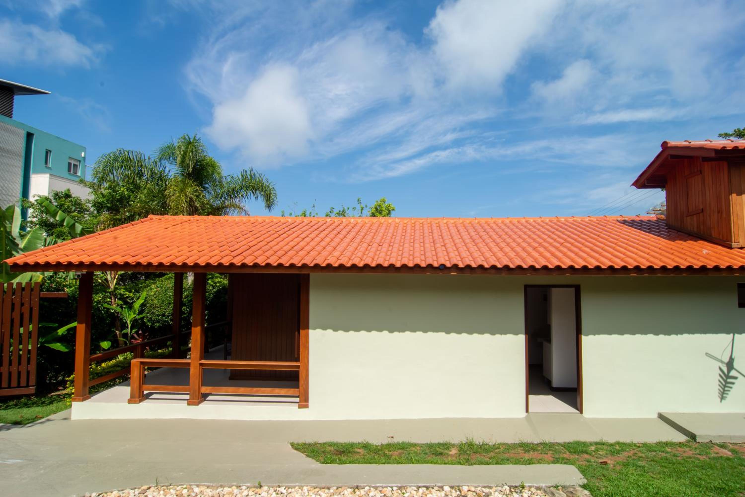 Casa Praiana poucos passos do Mar, Santinho AB9757