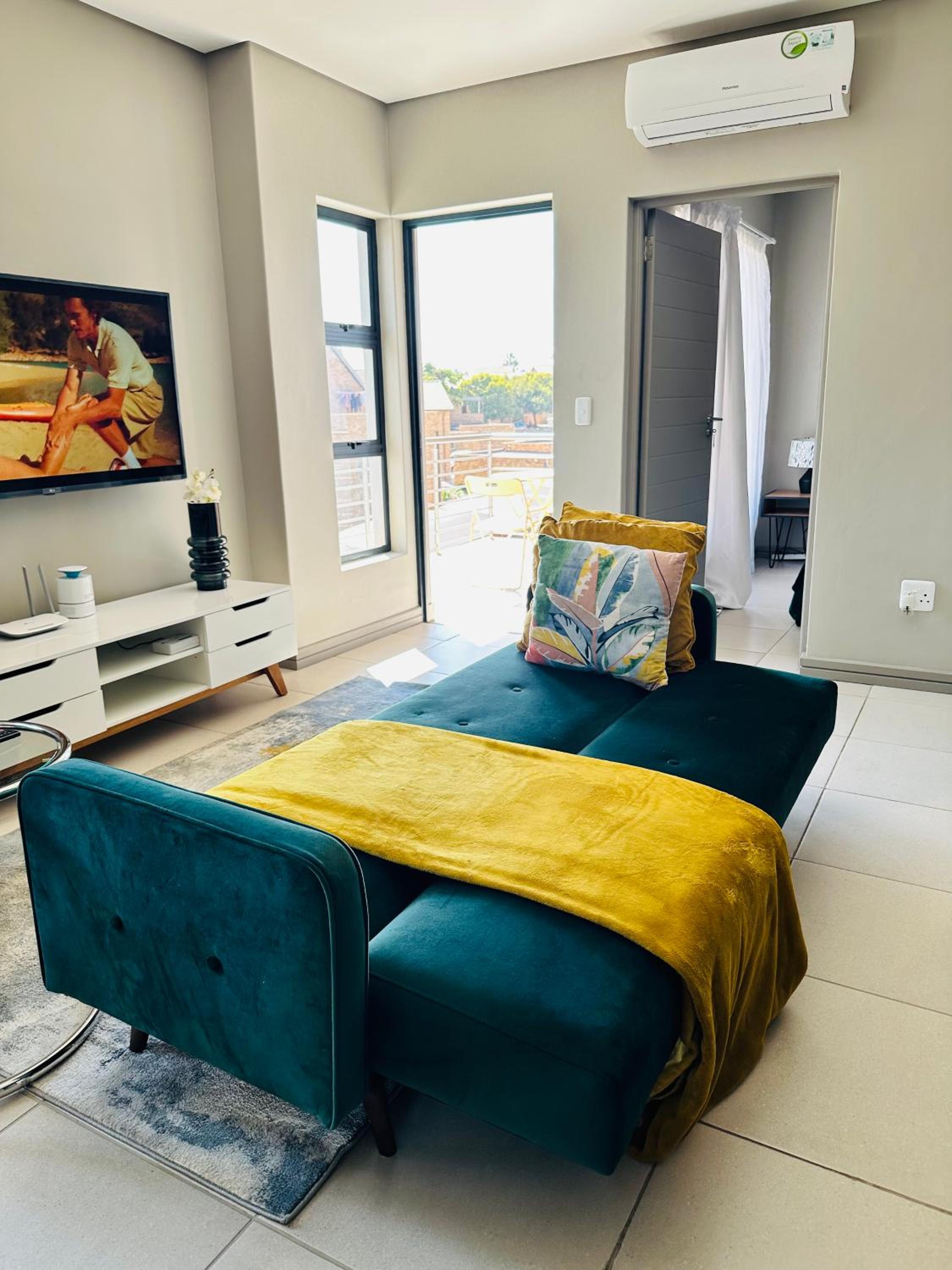 Centurion Marnard Luxury Apt view 2