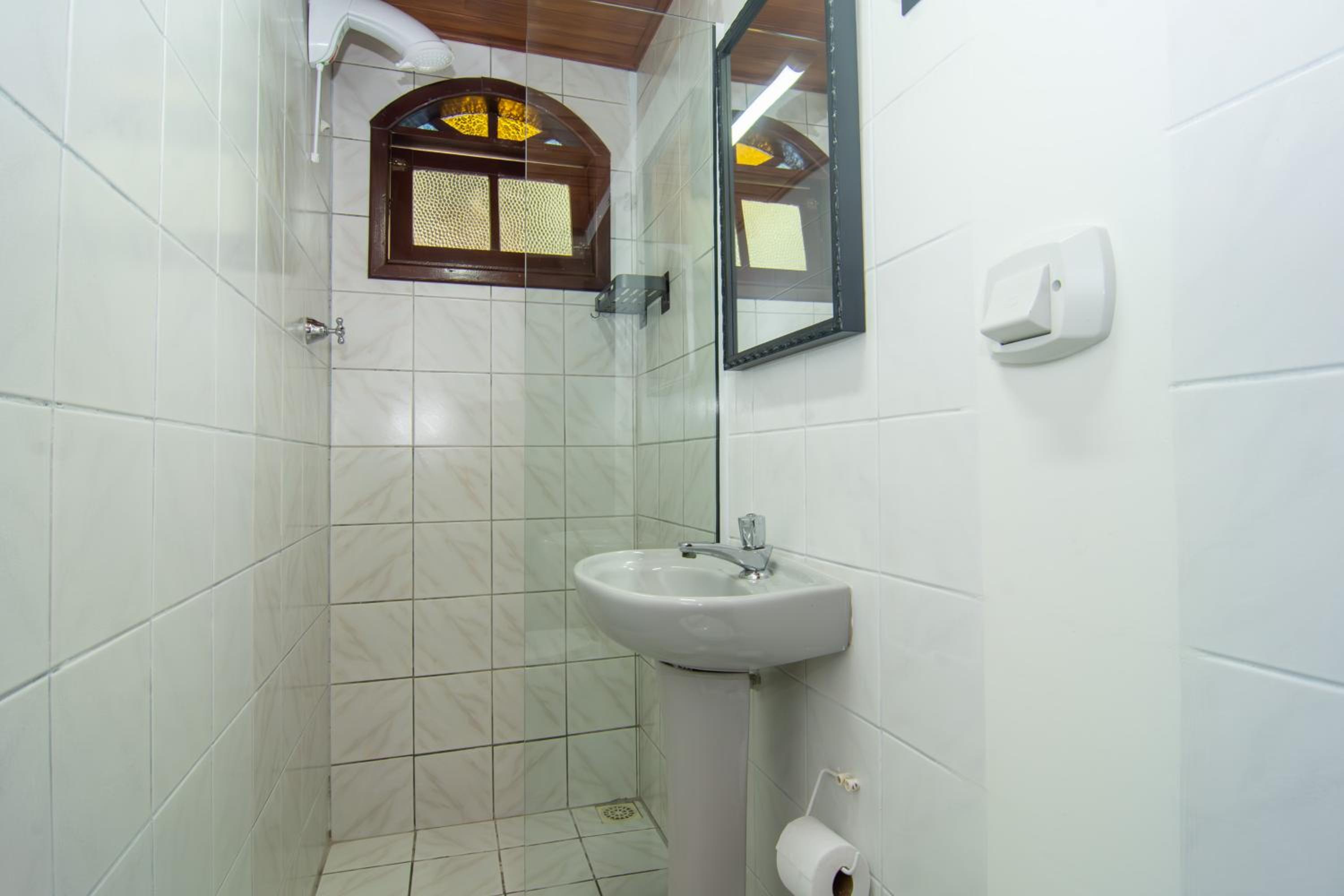 Casa Praiana poucos passos do Mar, Santinho AB9757