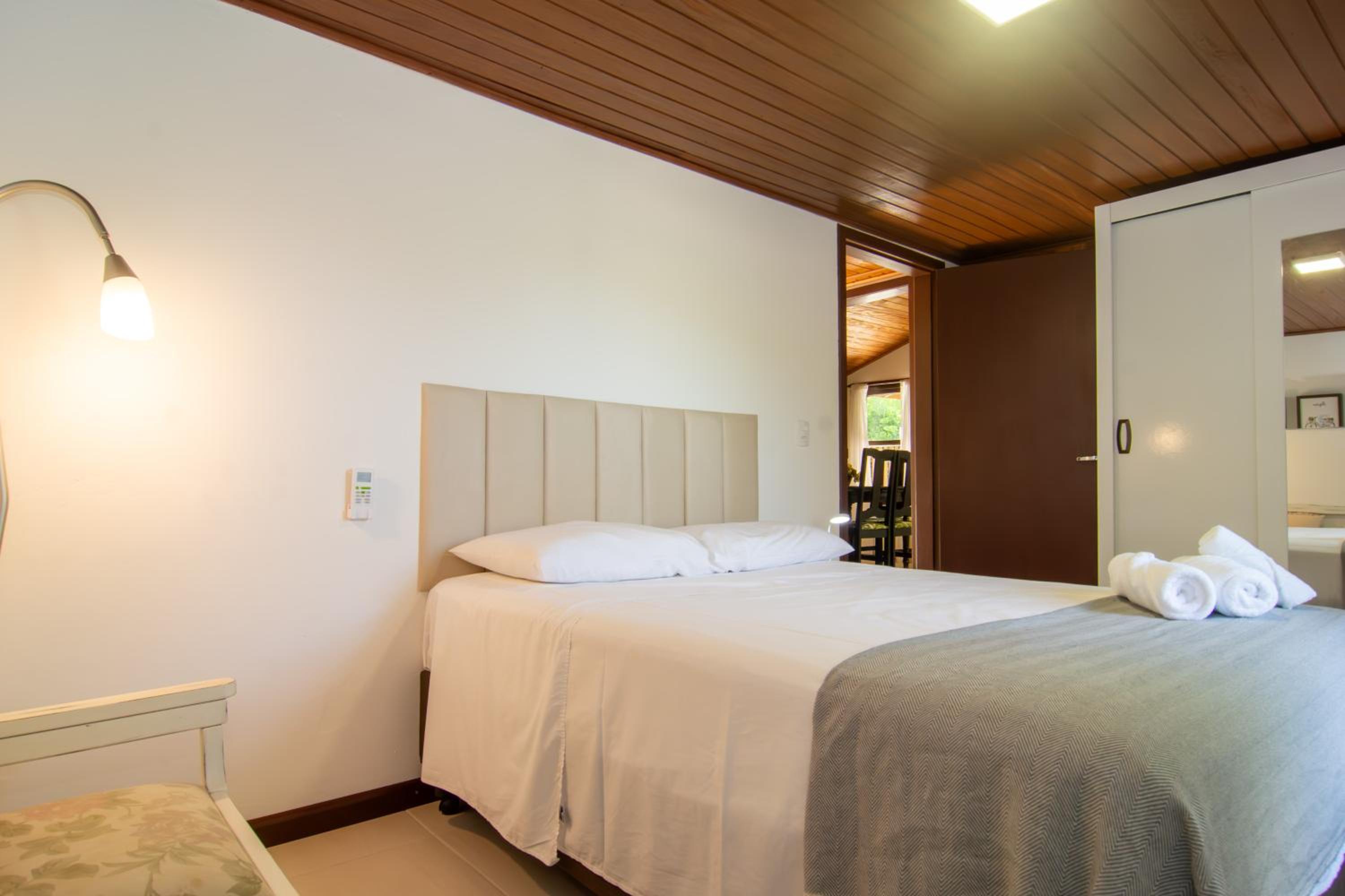 Casa Praiana poucos passos do Mar, Santinho AB9757