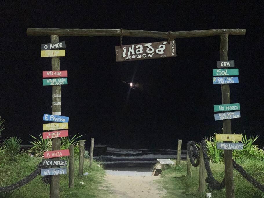 Ensolarado apto com vista para o mar